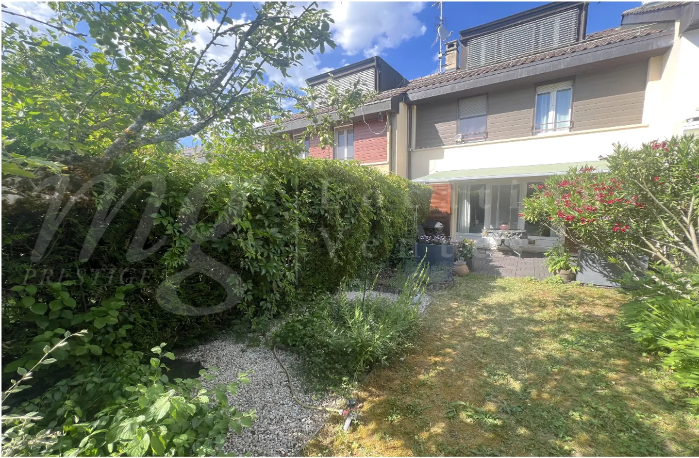 RARE!! VERY BEAUTIFUL 7-ROOM HOUSE OF ABOUT 170 m2 WITH SOUTH GARDEN + PARK - Photo 6 of 11