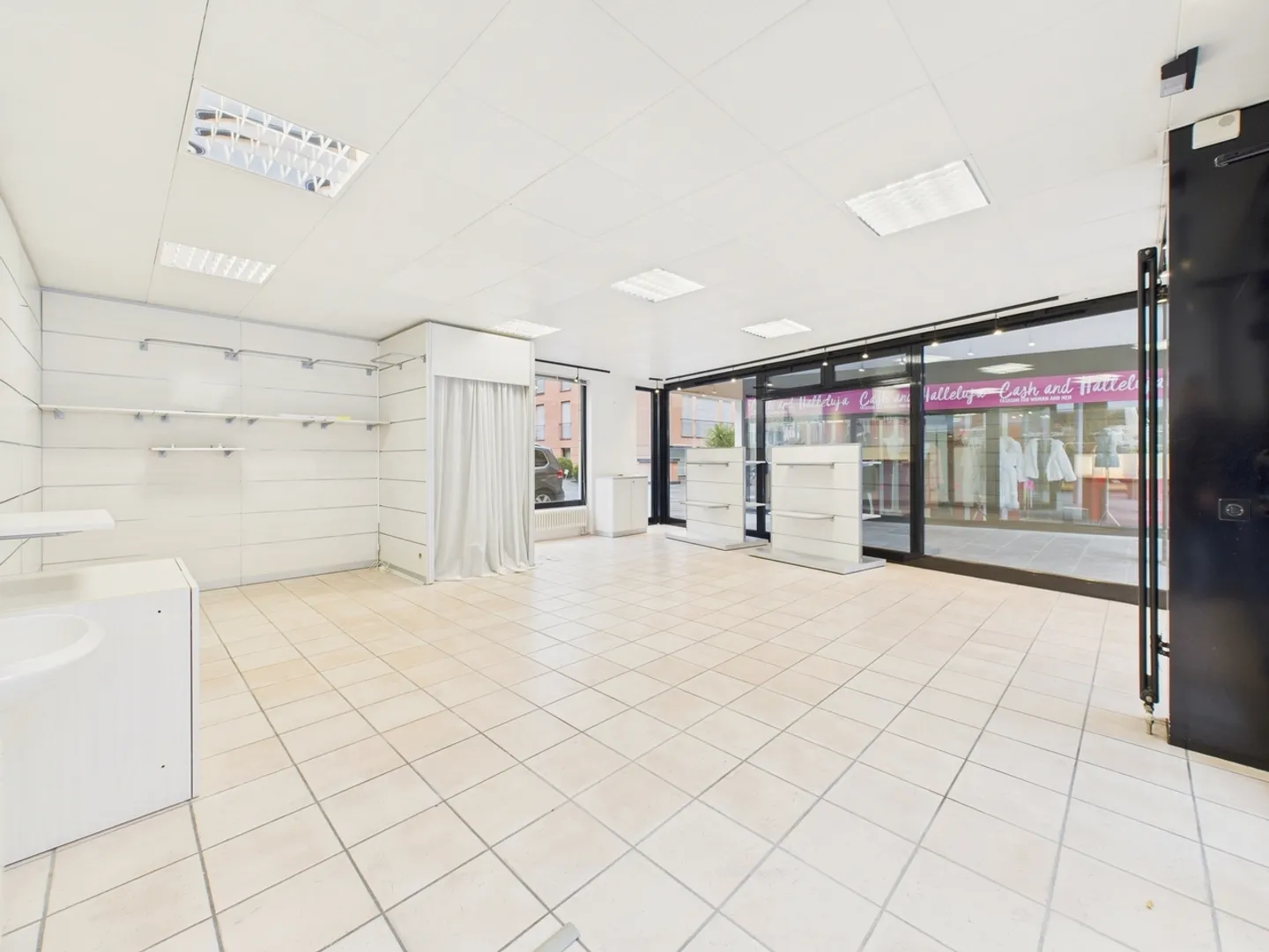 Affascinante spazio commerciale ad Ascona - Foto 1 di 7