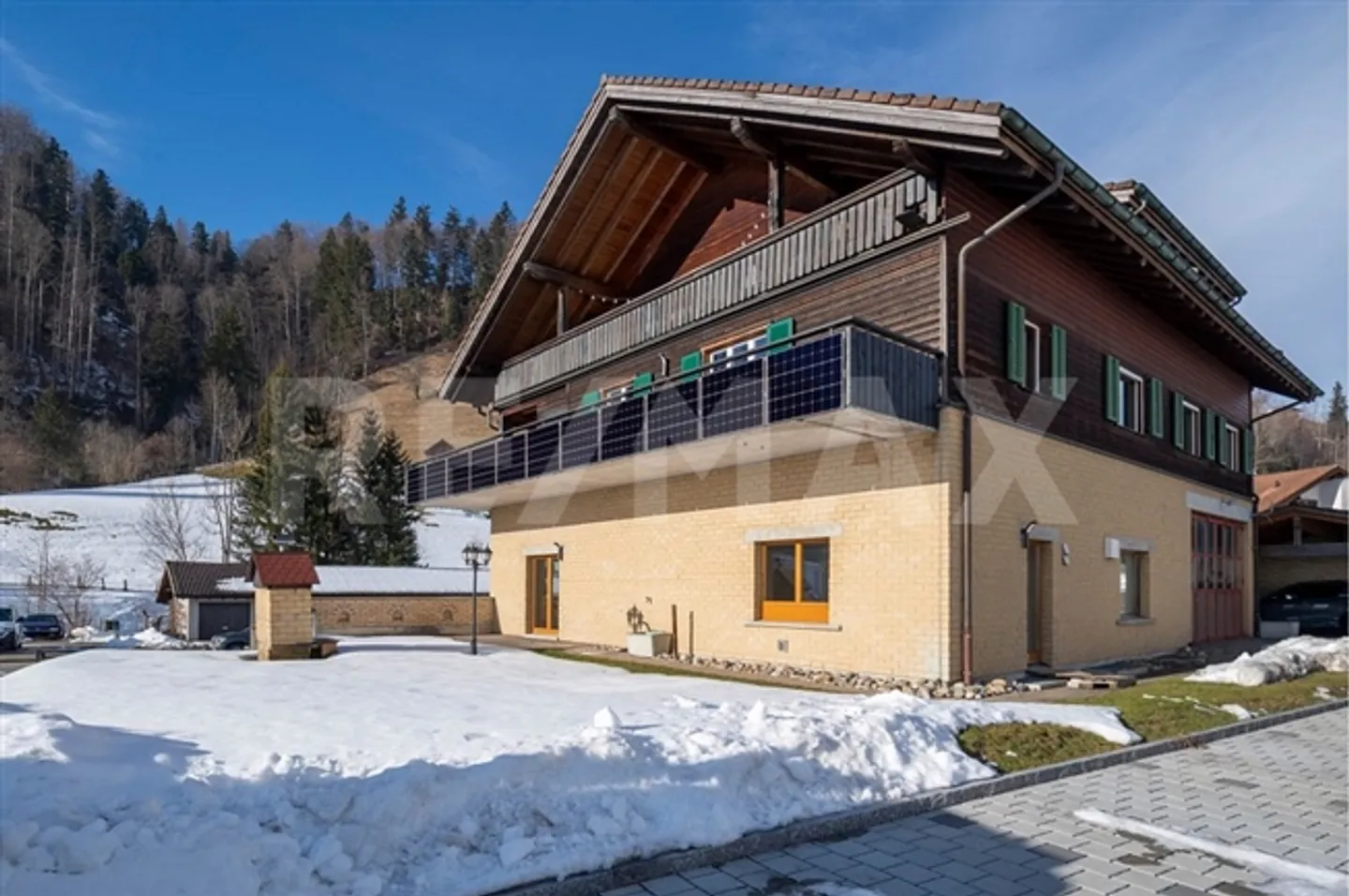 3.5 Room apartment - Photo 1 of 13