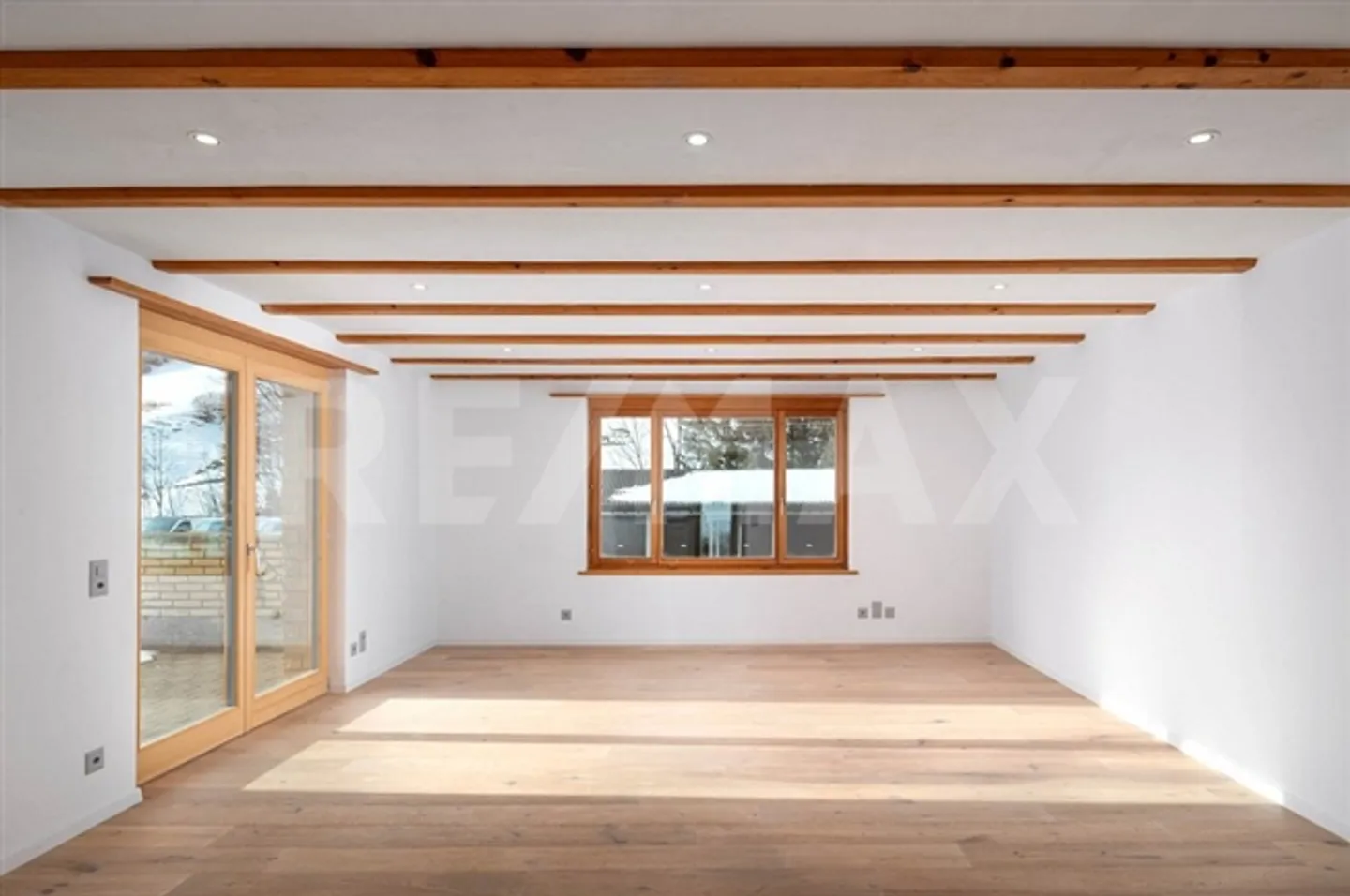 3.5 Room apartment - Photo 3 of 13