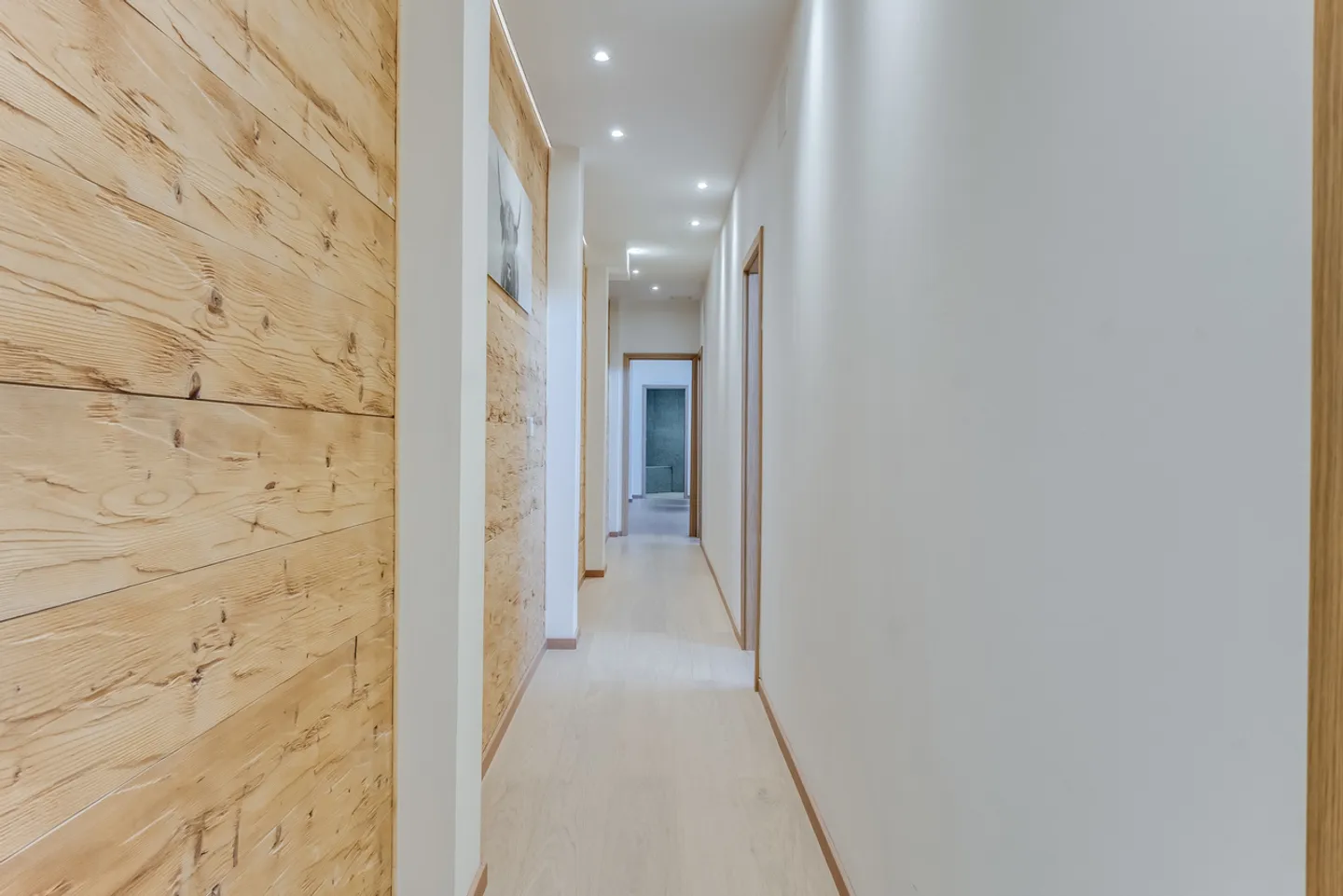 OPPORTUNITÀ DI INVESTIMENTO - SPAZIO RISTRUTTURATO E AFFITTATO - ESCLUSIVO - Foto 12 di 13