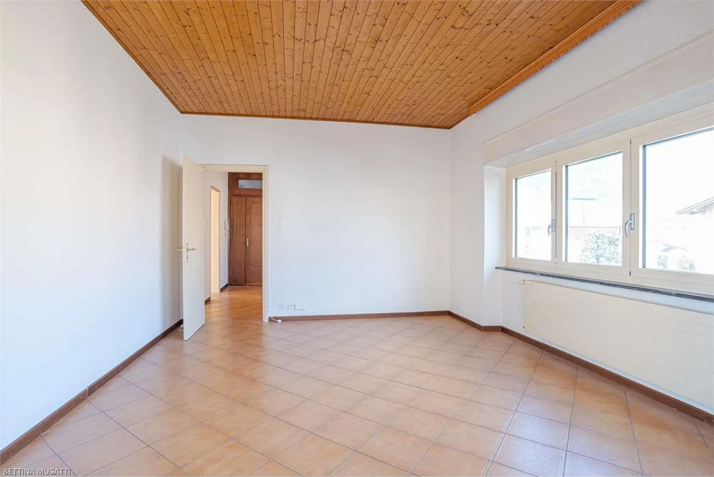 Chiasso : 3,5 pièces dans un quartier bien desservi - Photo 5 sur 8