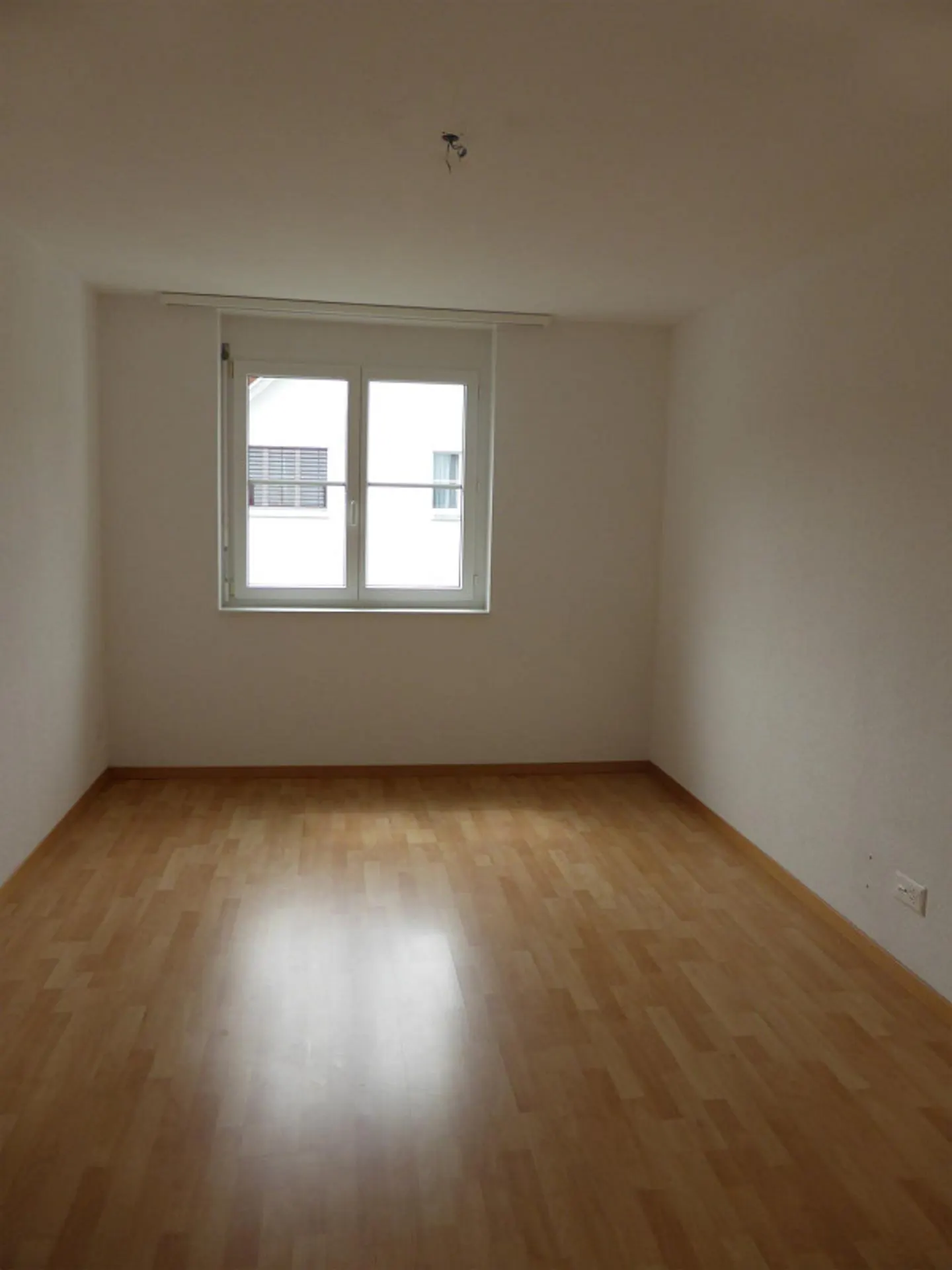 Spacious 6.5-room maisonette apartment in Zeiningen - Photo 11 of 13