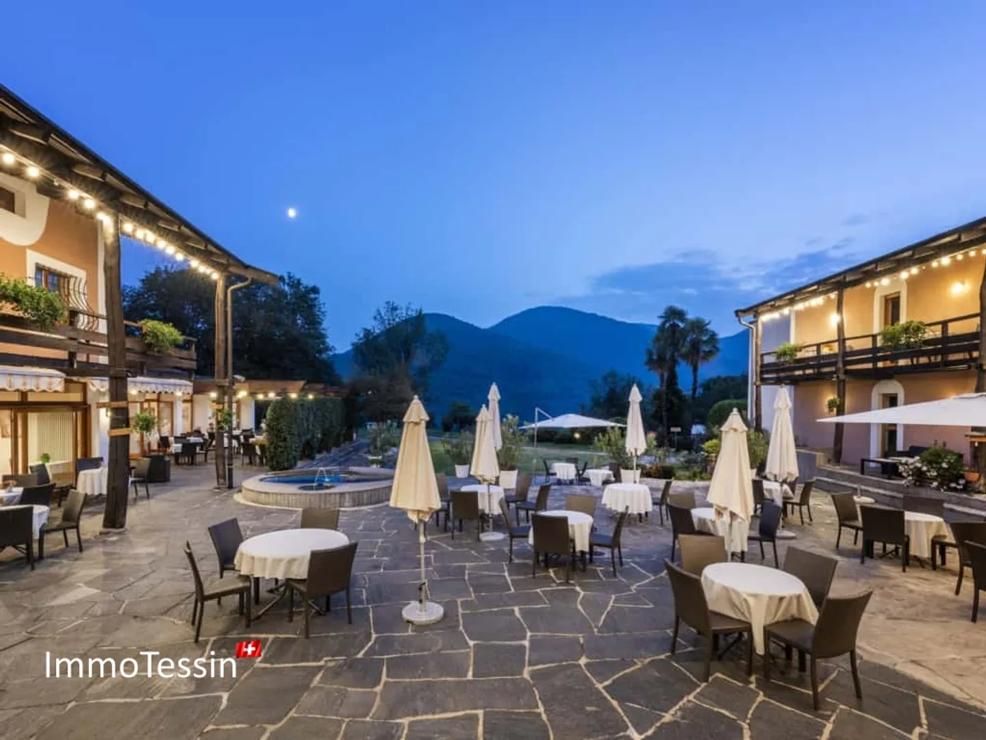 EINMALIGE GELEGENHEIT: Hotel mit 33 Zimmer & Feriendorf mit 20 Bungalows auf 100`000 m2 inmitten eines Naturparadieses - Foto 3 von 13