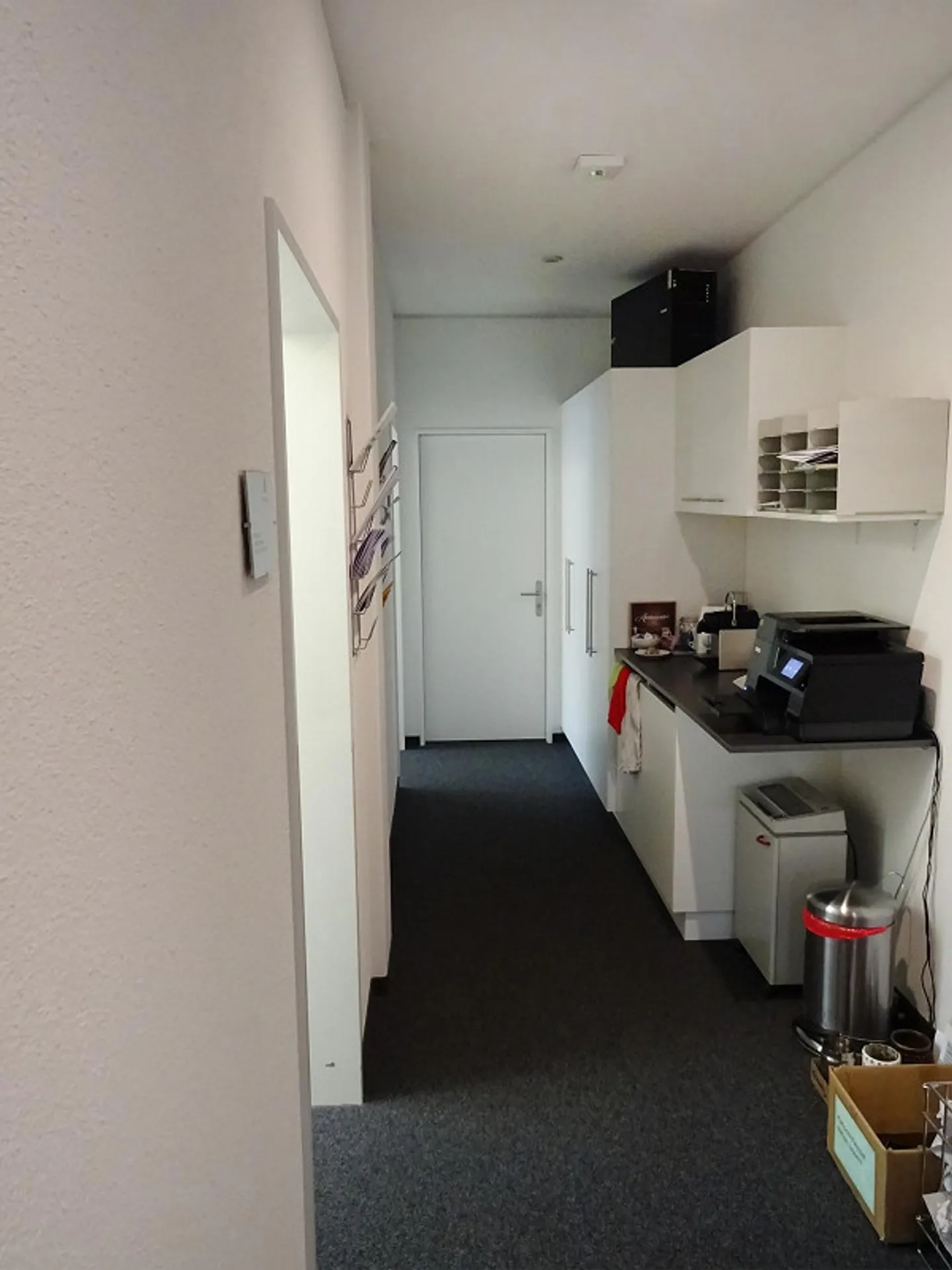 Espace commercial/bureau flexible directement au raccordement autoroutier - Photo 6 sur 8