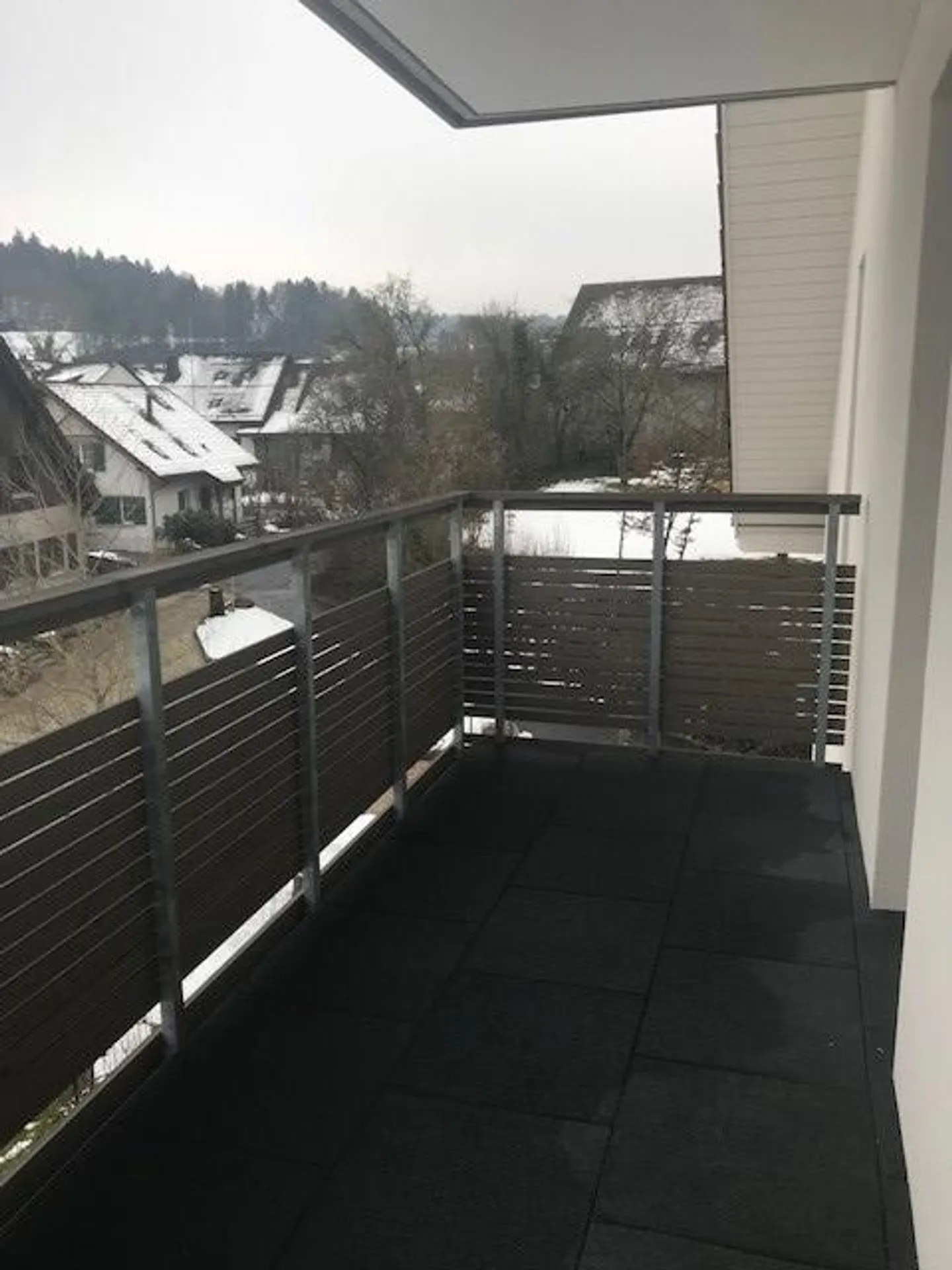 Appartamento moderno di 4,5 stanze a Lufingen - Foto 5 di 13