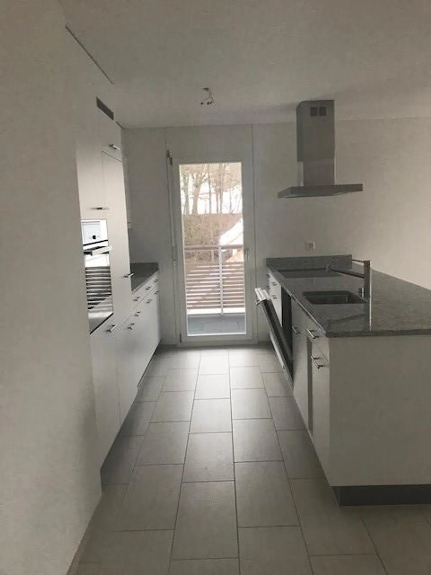 Appartamento moderno di 4,5 stanze a Lufingen - Foto 9 di 13