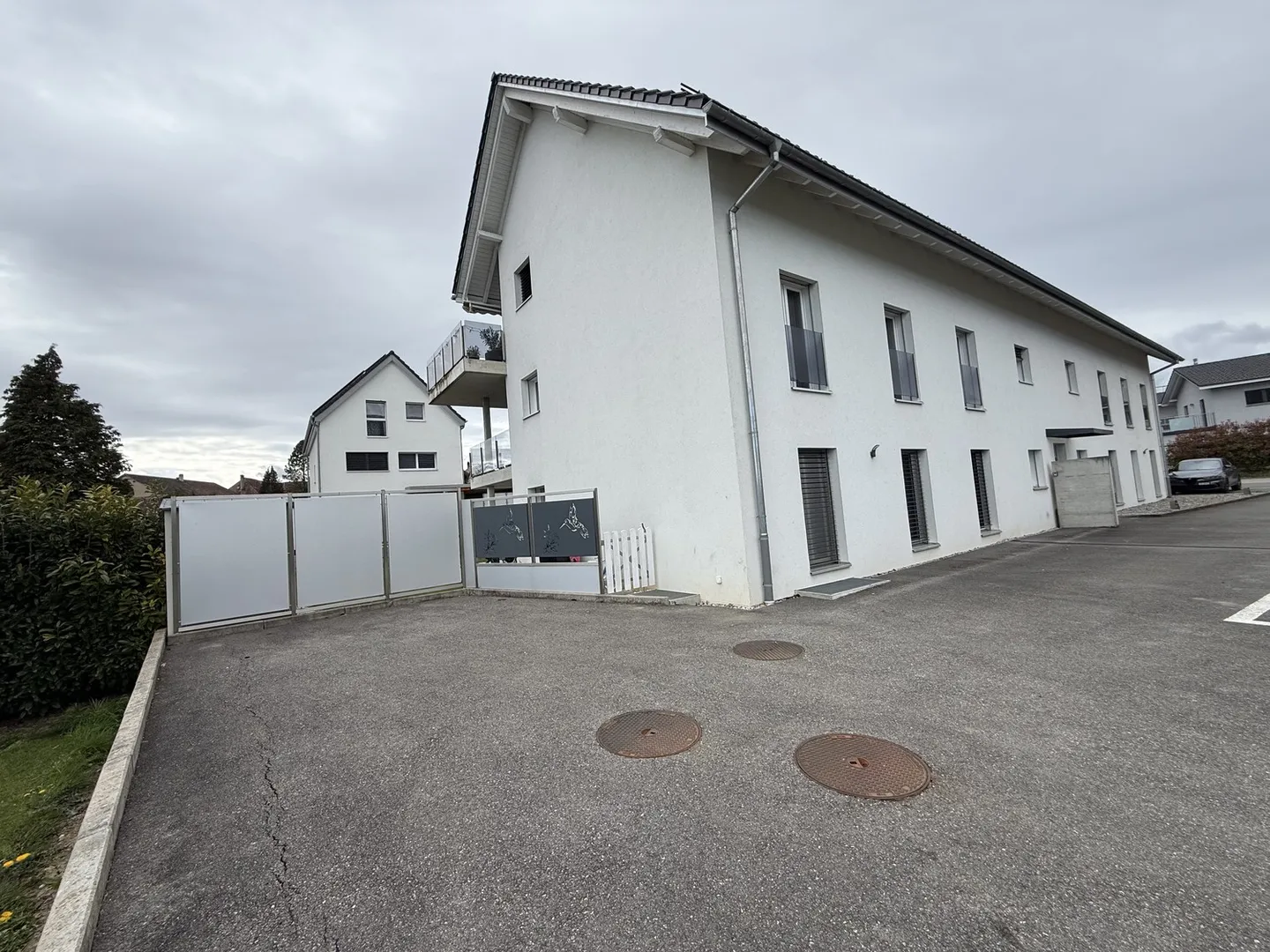 4,5-Zimmer-Wohnung im 1. Stock - Foto 2 von 13