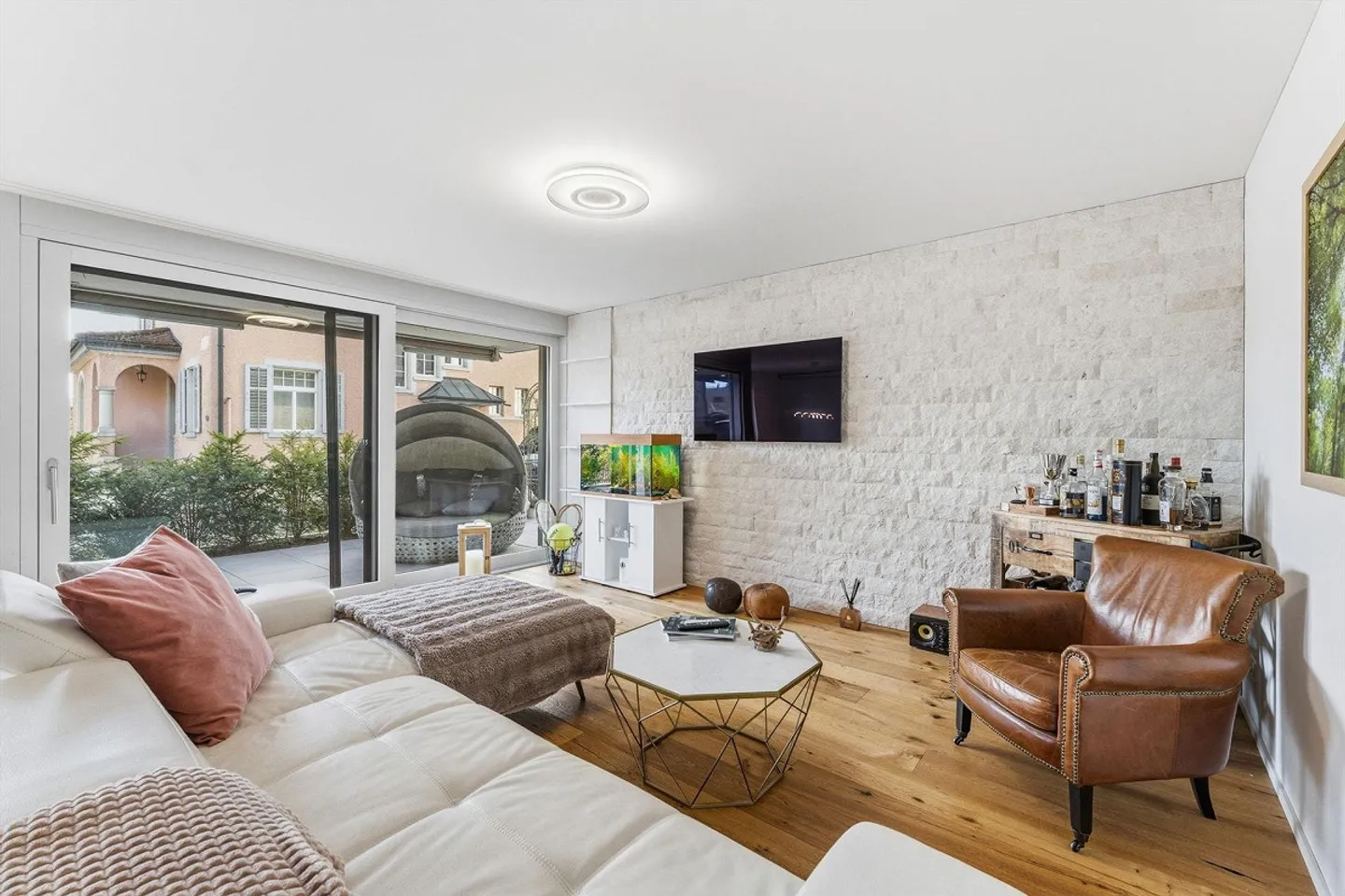 2.5-room apartment with large garden terrace in Eschenbach LU for sale - Photo 1 of 13