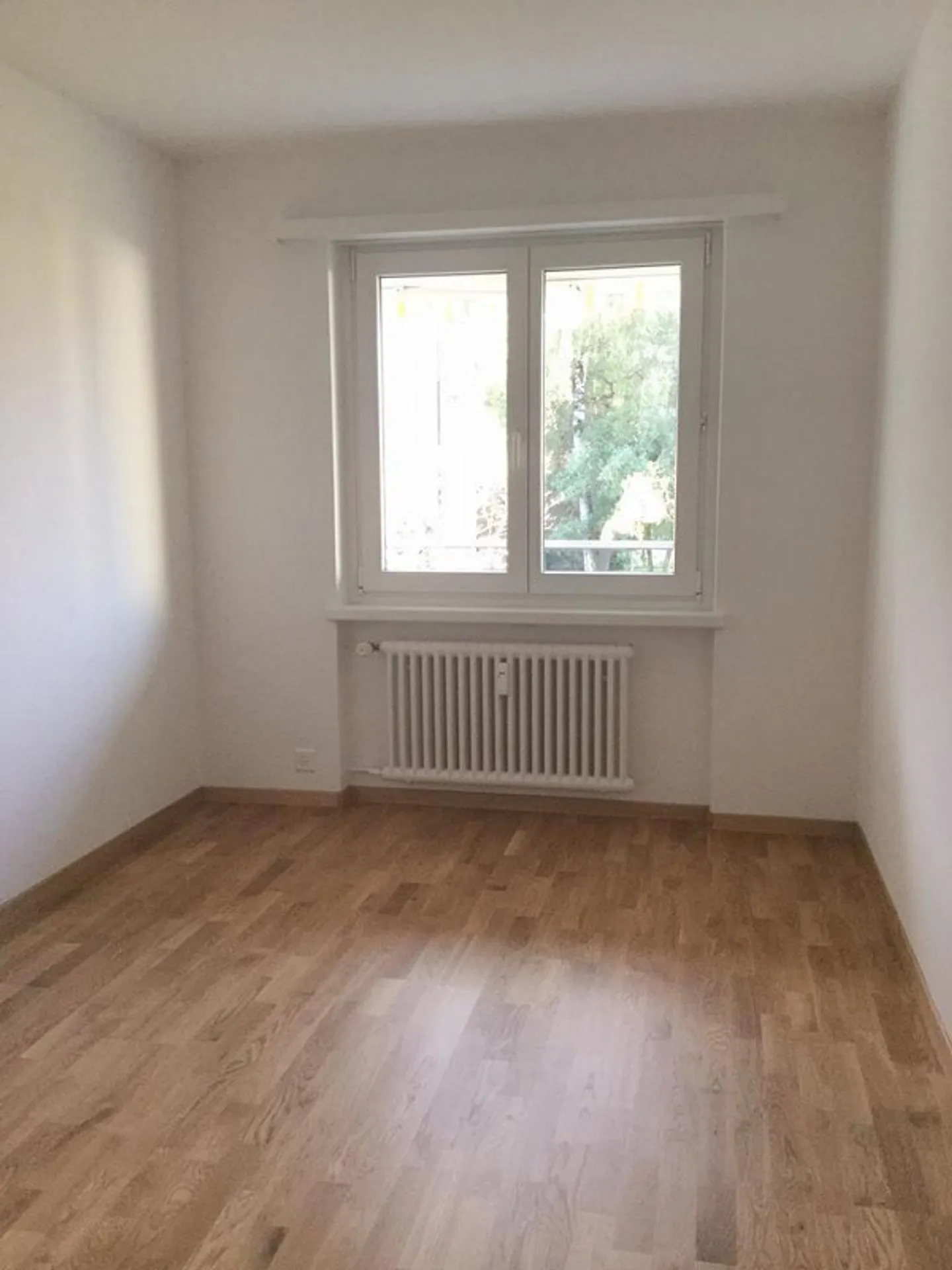 Appartamento moderno con 3 stanze e balcone cerca inquilino! - Foto 8 di 9