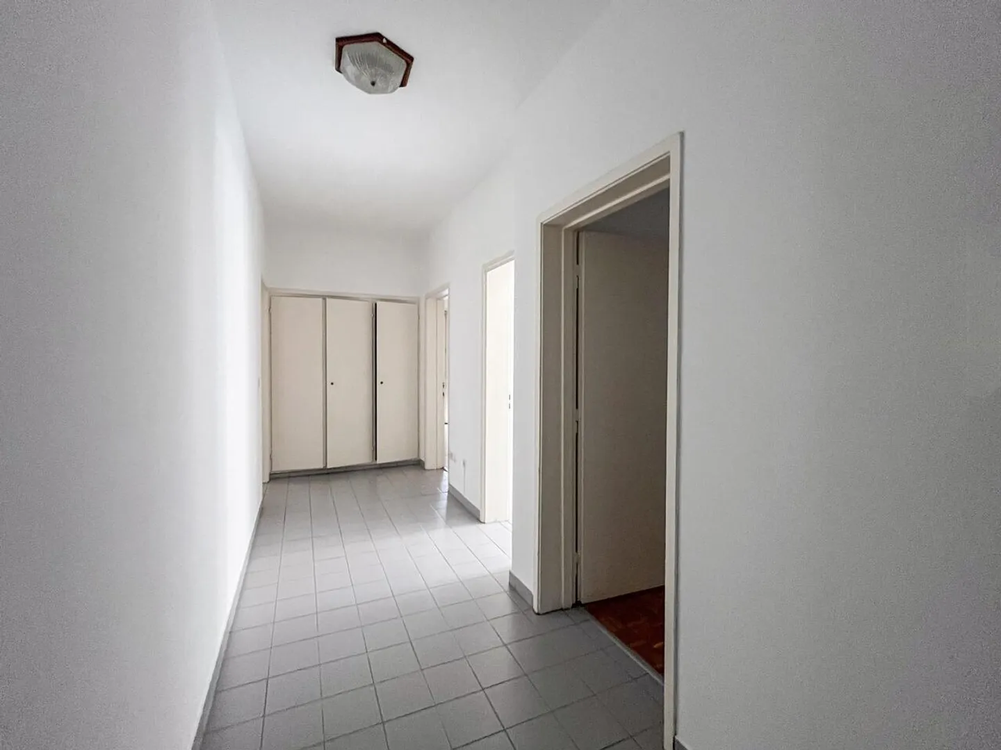 APPARTAMENTO DI 3.5 LOCALI IN ZONA CENTRALE A CHIASSO - Foto 7 di 7