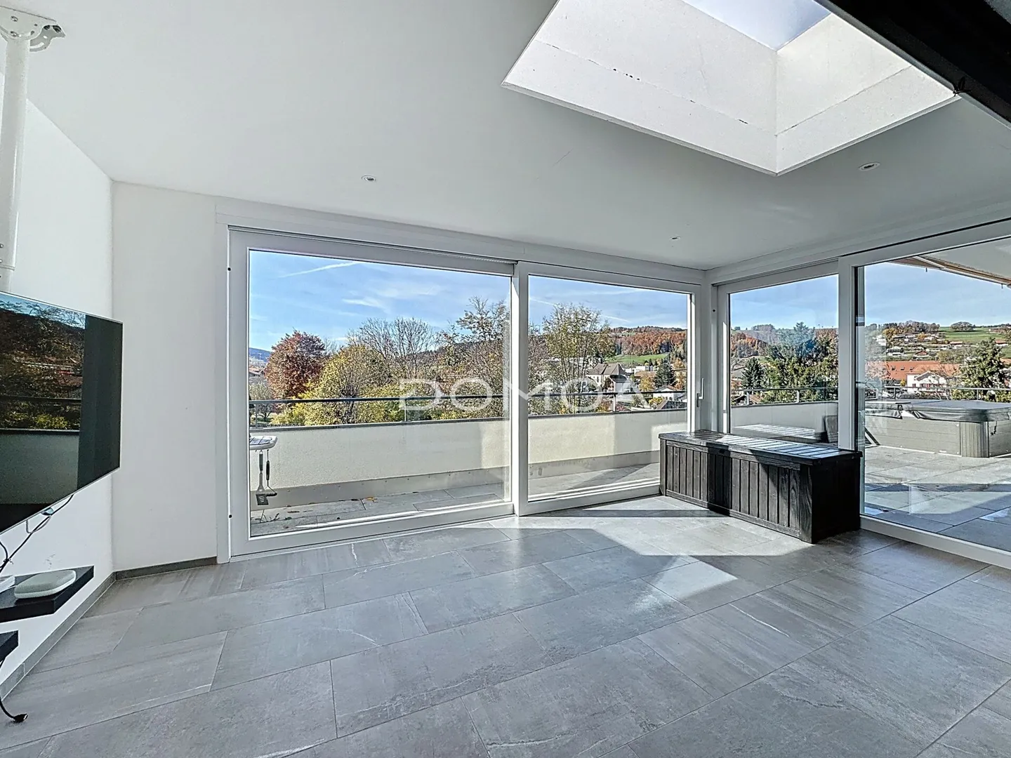 Contemporary penthouse 5.5 rooms, 162 m2 with panoramic view of the Moléson - Photo 4 of 17