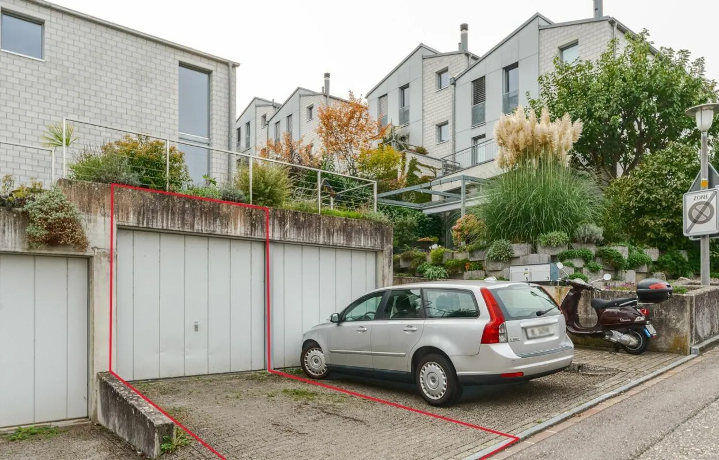 Well-maintained and light-flooded 5.5-room semi-detached house with garage box and AAP - Photo 12 of 12