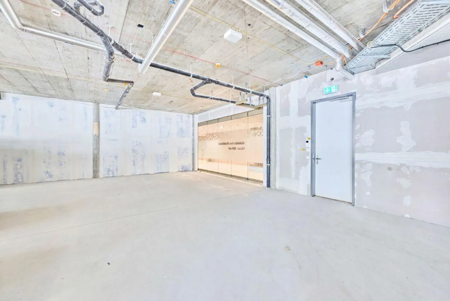 Espace commercial dans le Mühlemattcenter Oberwil - Photo 7 sur 27