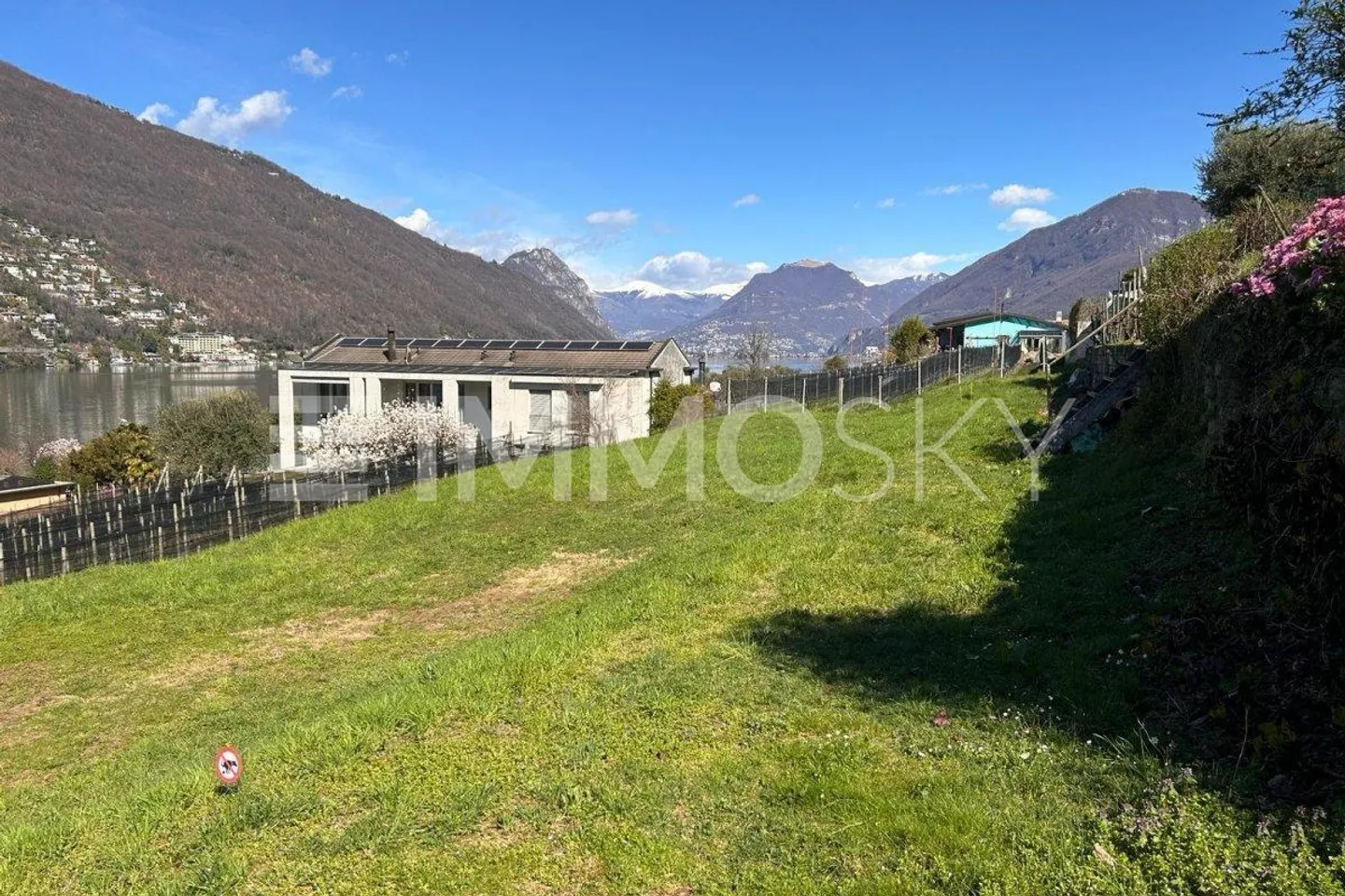 Idyllische Lage mit genehmigtem Projekt - Foto 4 von 5