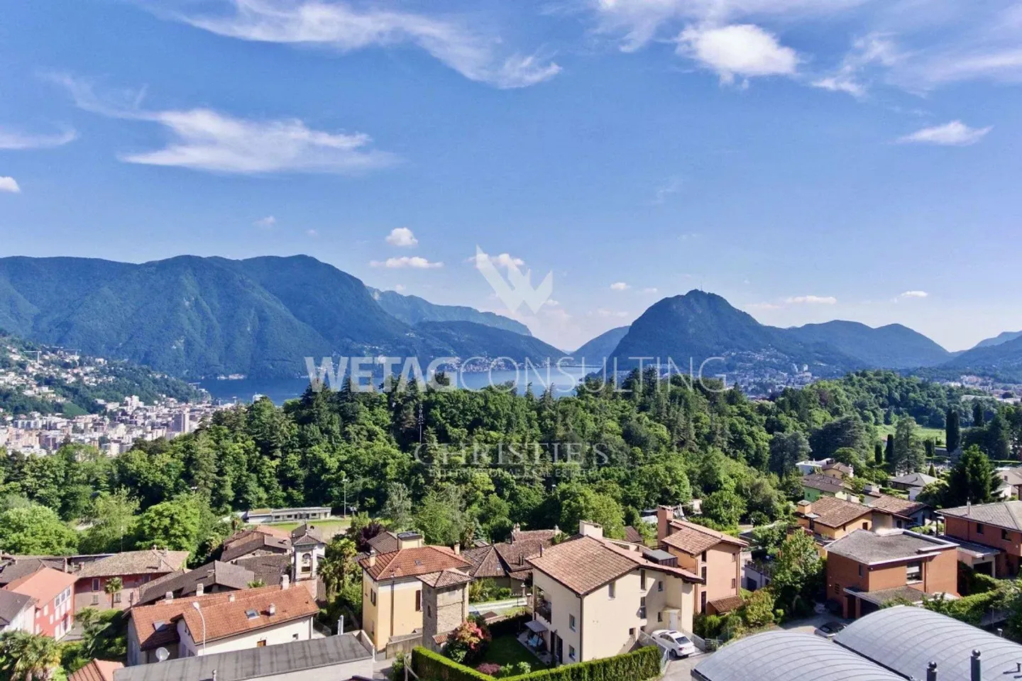 Terreno edificabile con vista sul lago di Lugano in un quartiere residenziale prestigioso... - Foto 1 di 9