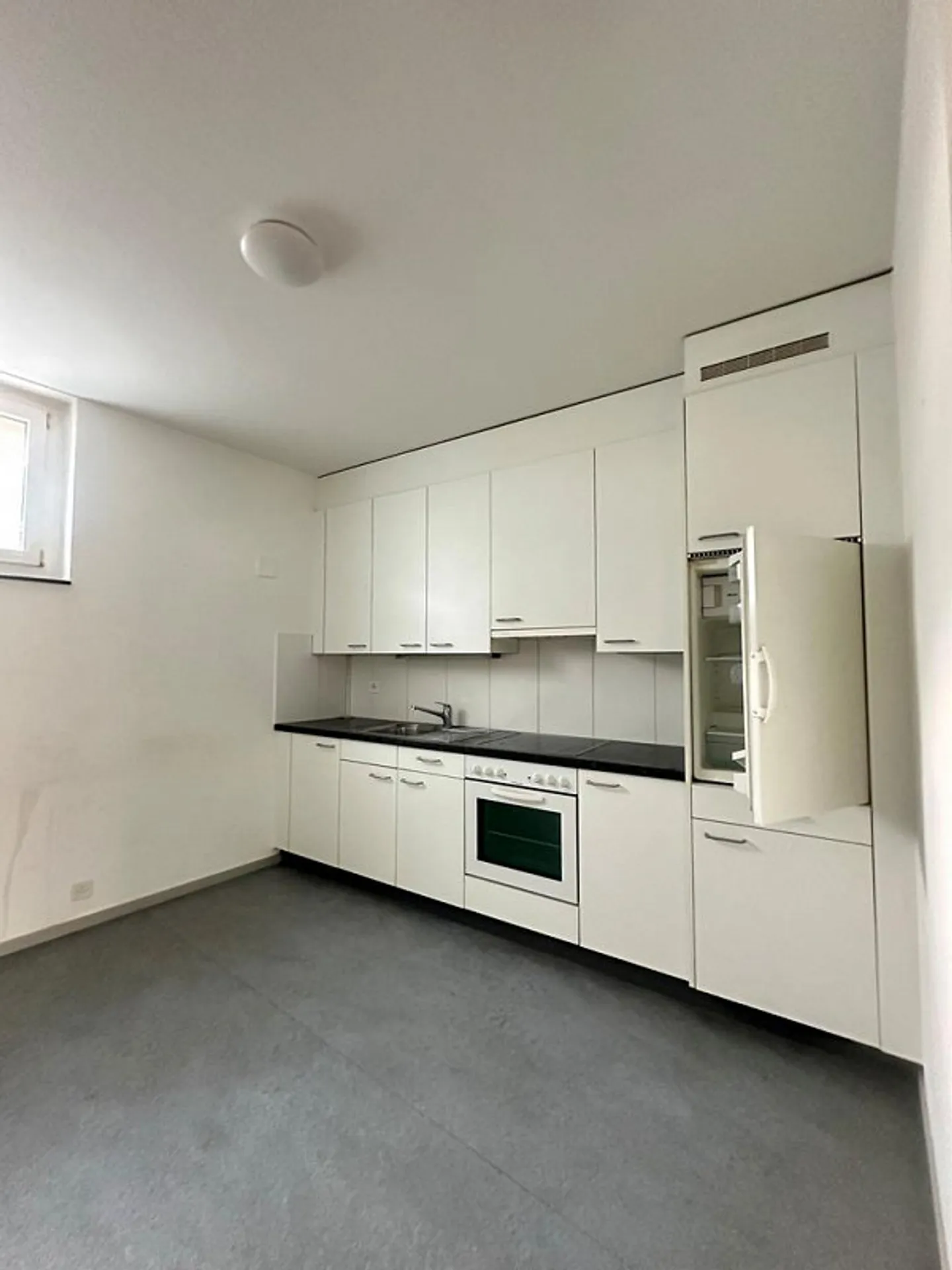 Lavori in una posizione attraente - Foto 2 di 5