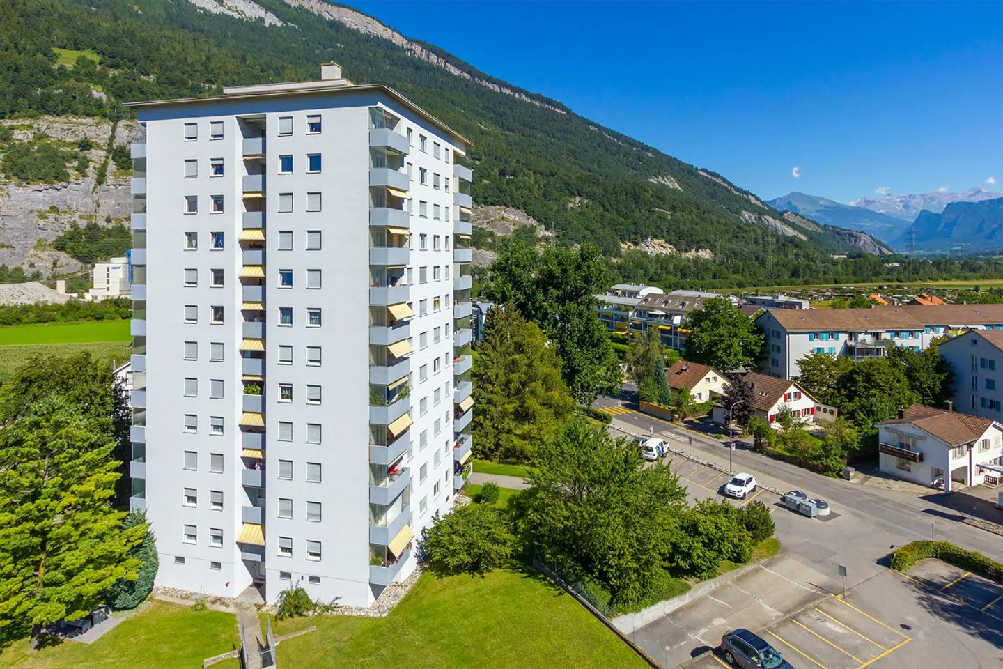 Bel appartement dans un emplacement calme - Photo 10 sur 11