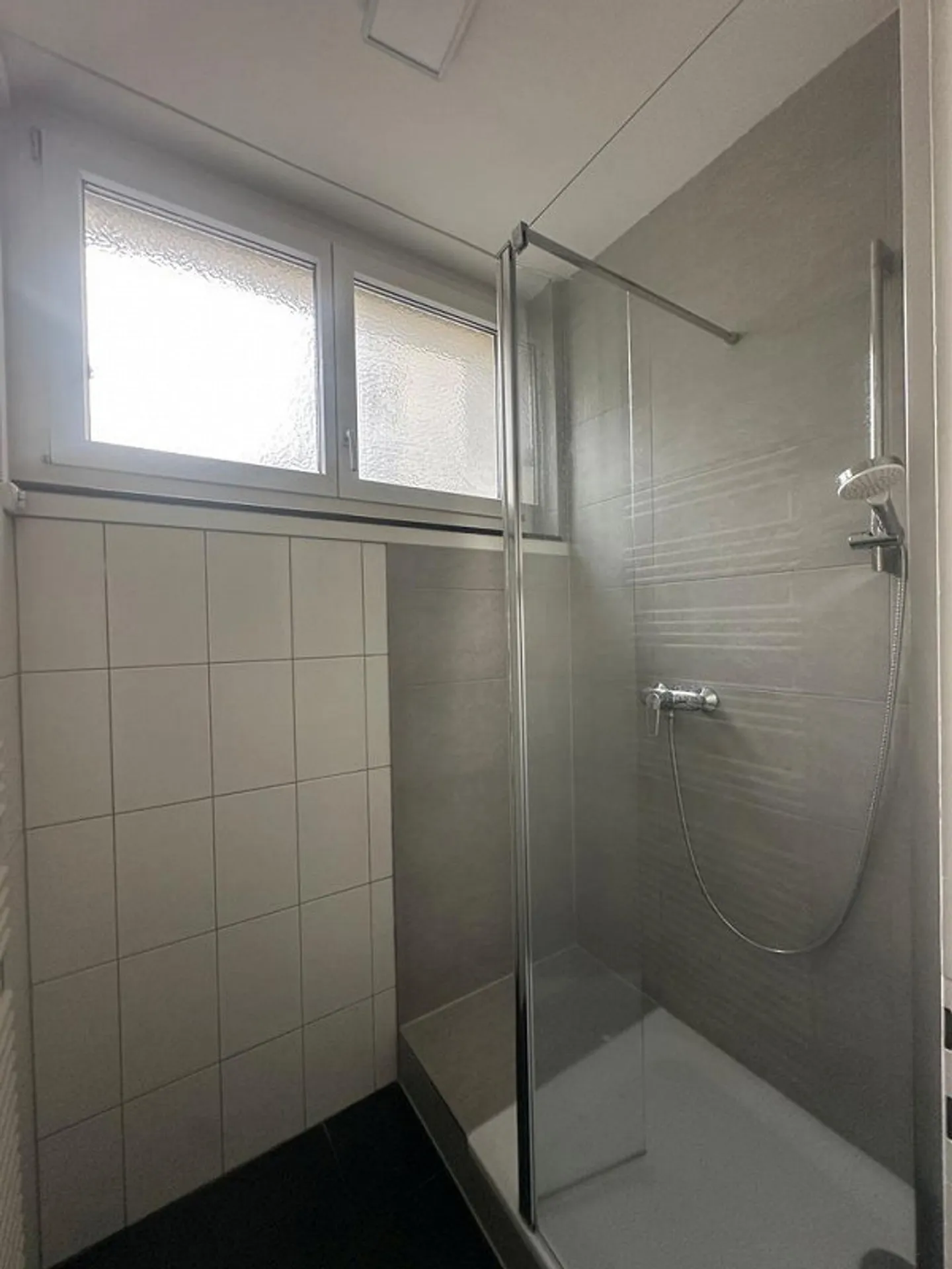 Lavori in una posizione attraente - Foto 3 di 5