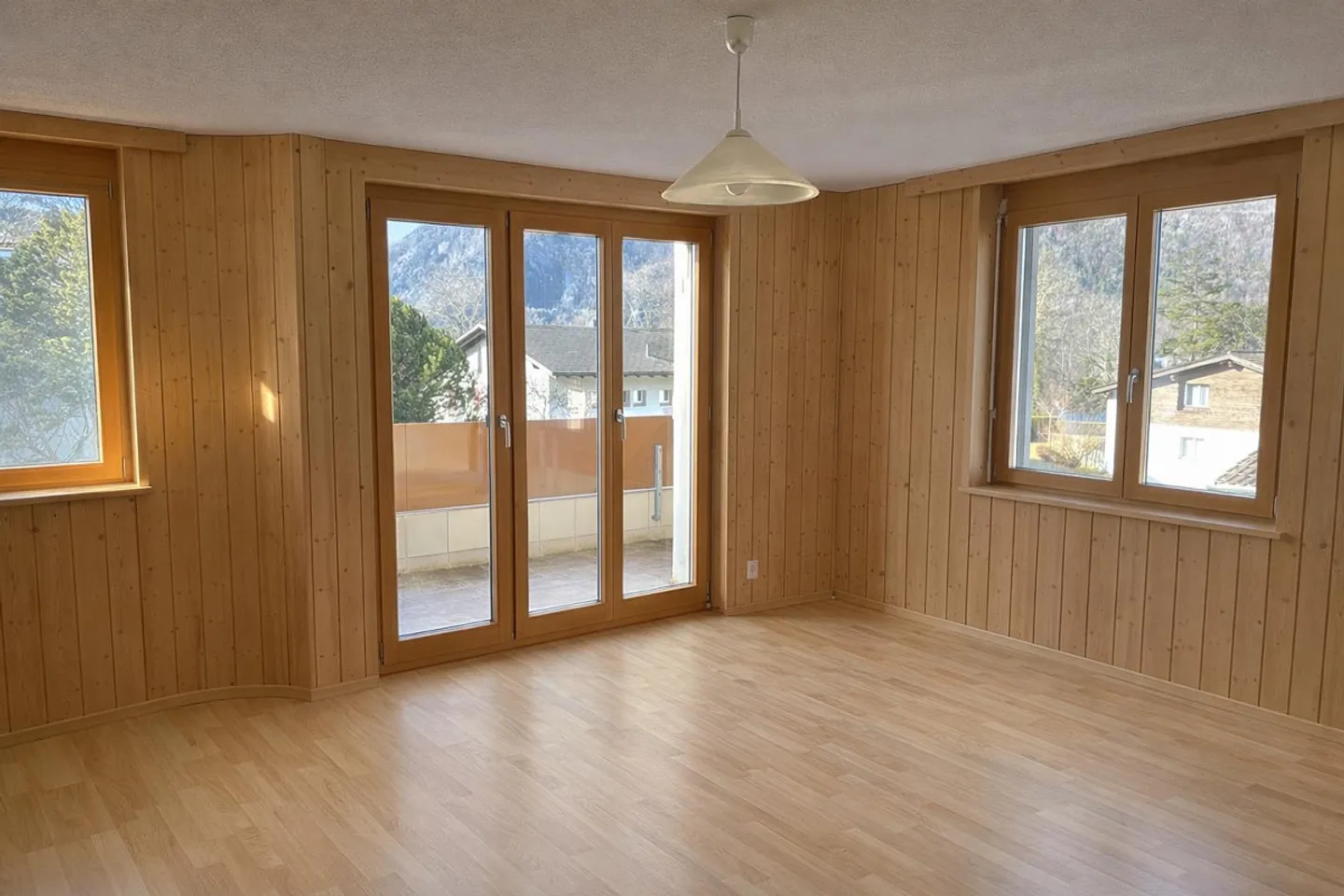 Charmante Wohnung in Trimmis - Foto 1 von 7