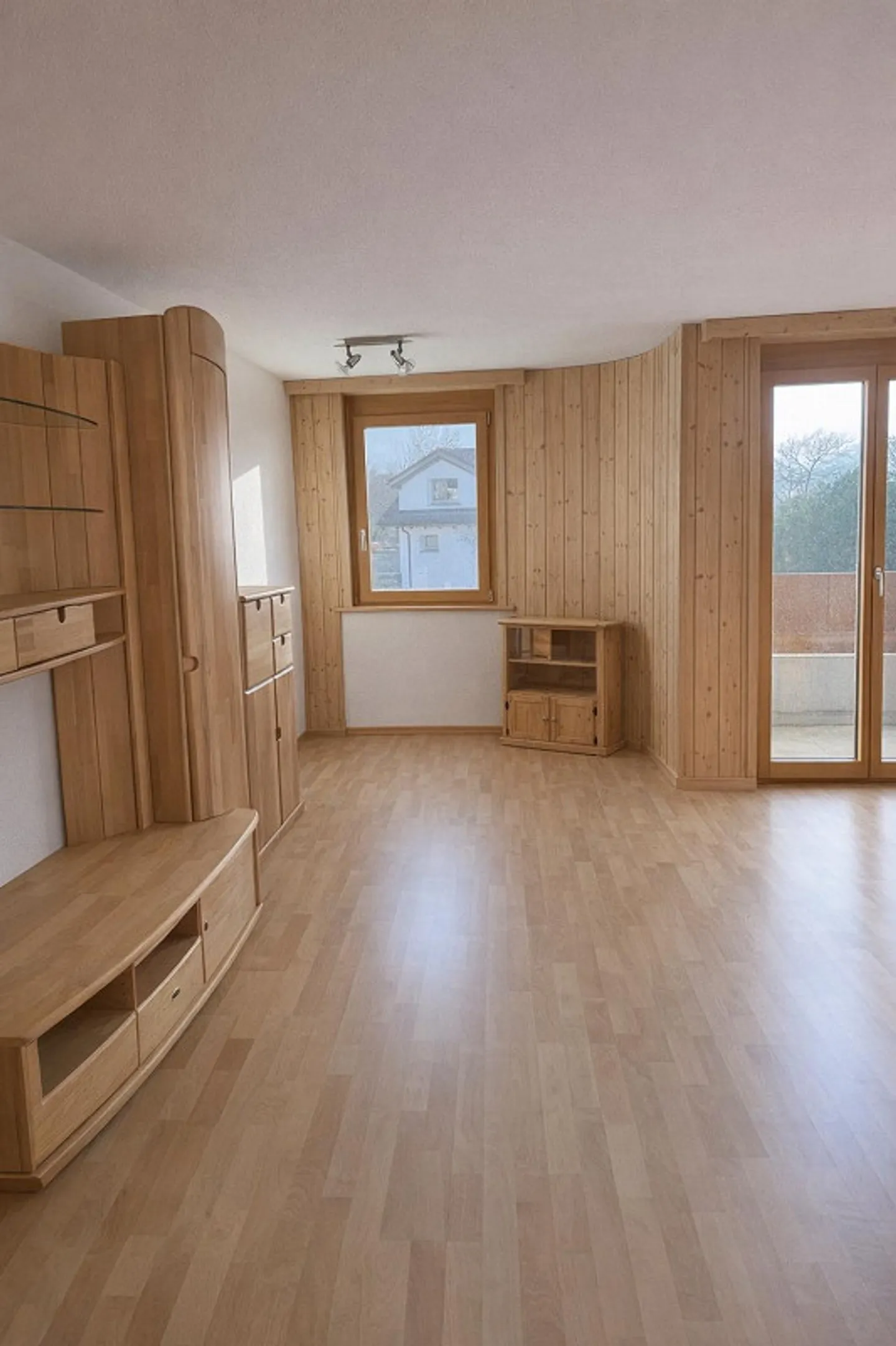 Charmante Wohnung in Trimmis - Foto 2 von 7