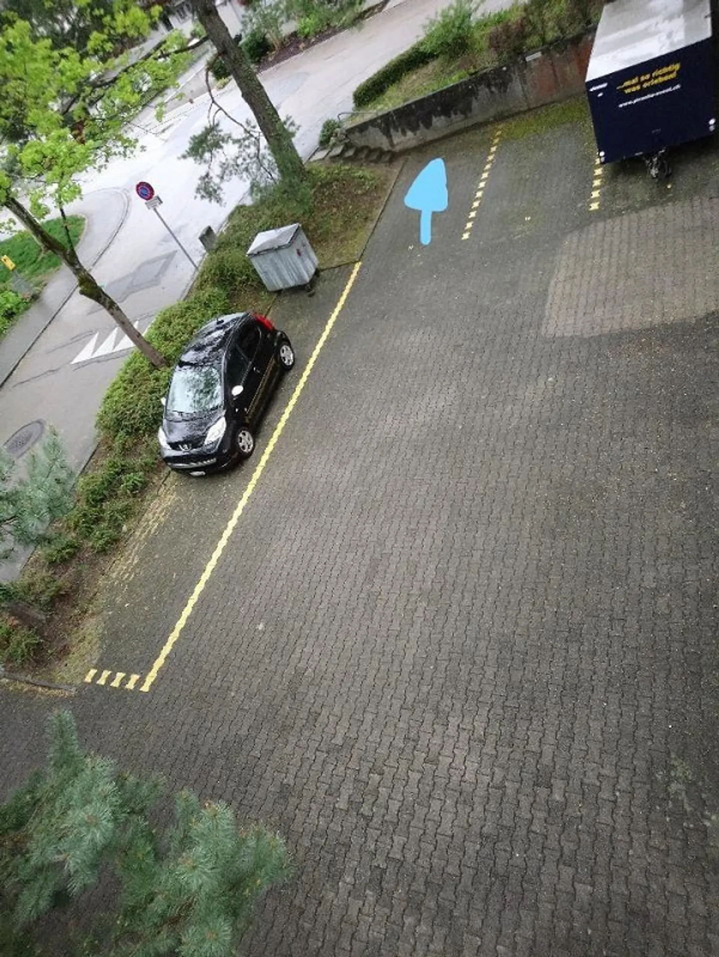 Place de parking extérieur à louer - Photo 2 sur 2