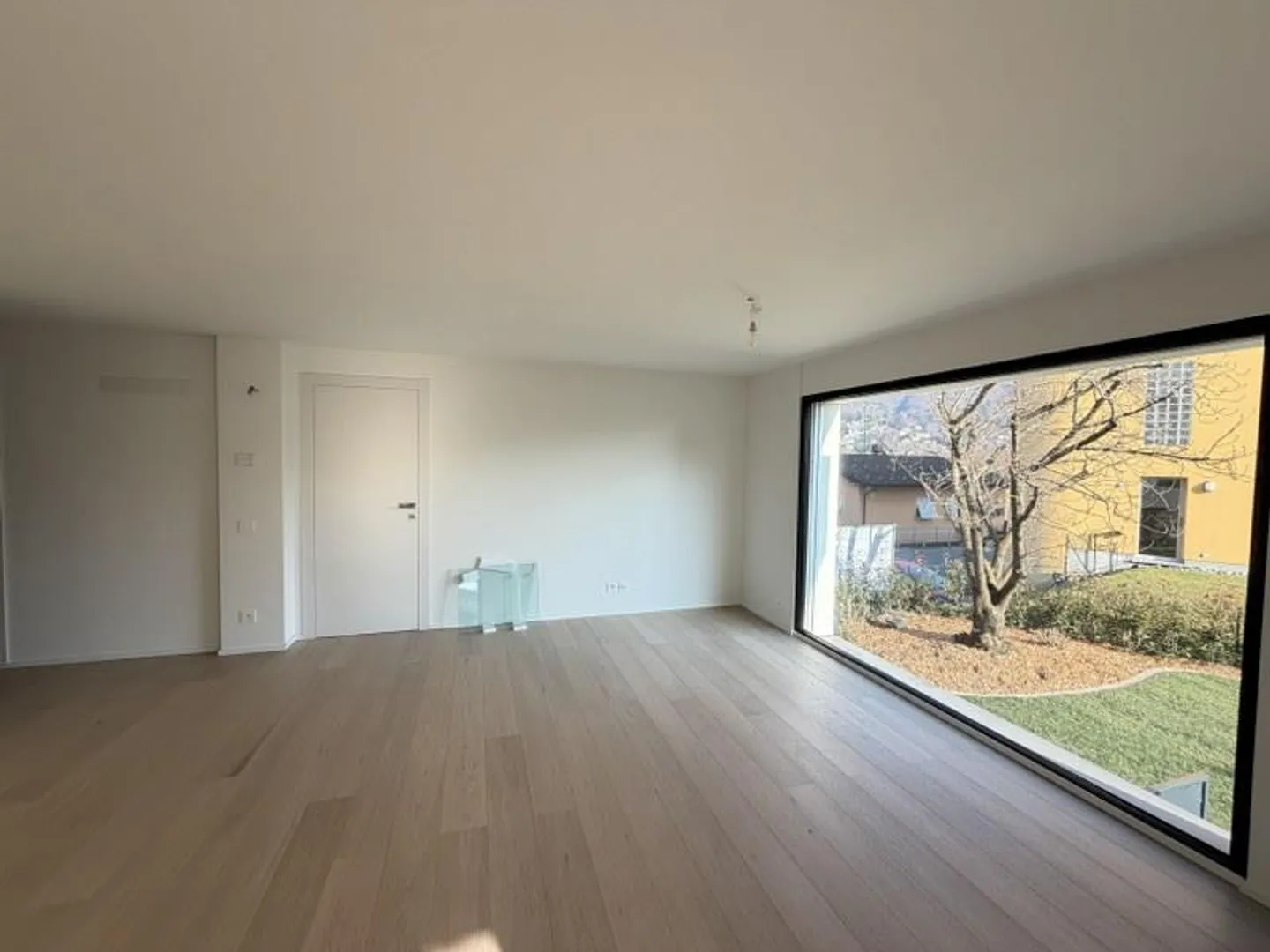 4.5 Room Apartment with Exclusive Garden in Elegant Villa - Photo 4 of 13