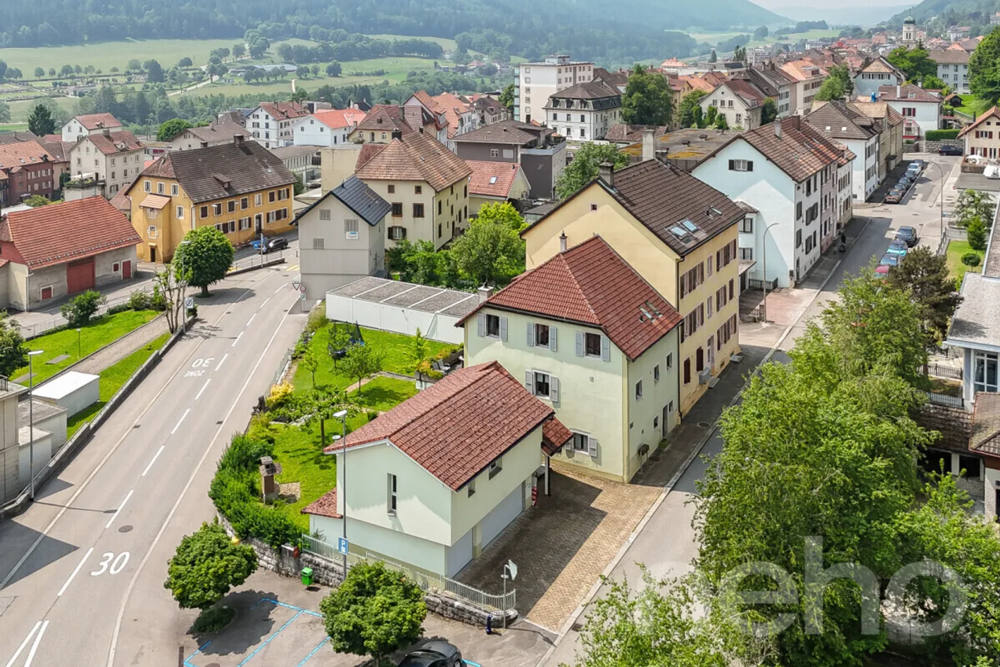 Proprietà di investimento ristrutturata a Saint-Imier - Foto 1 di 12