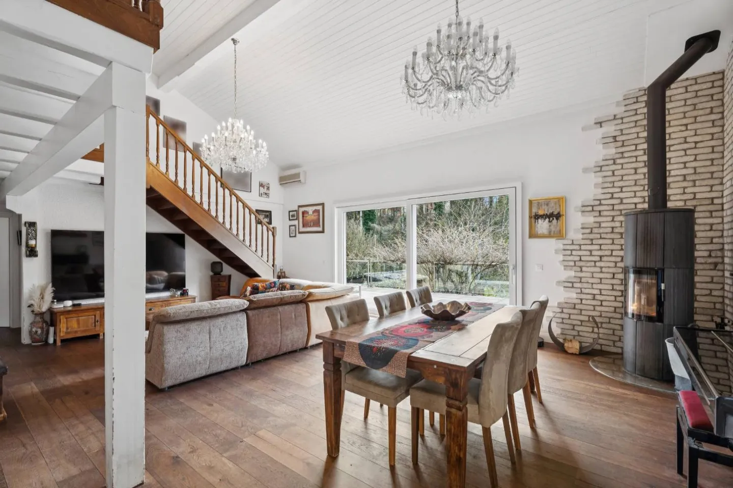 Villa 8 camere con appartamento indipendente e piscina riscaldata - Foto 2 di 13