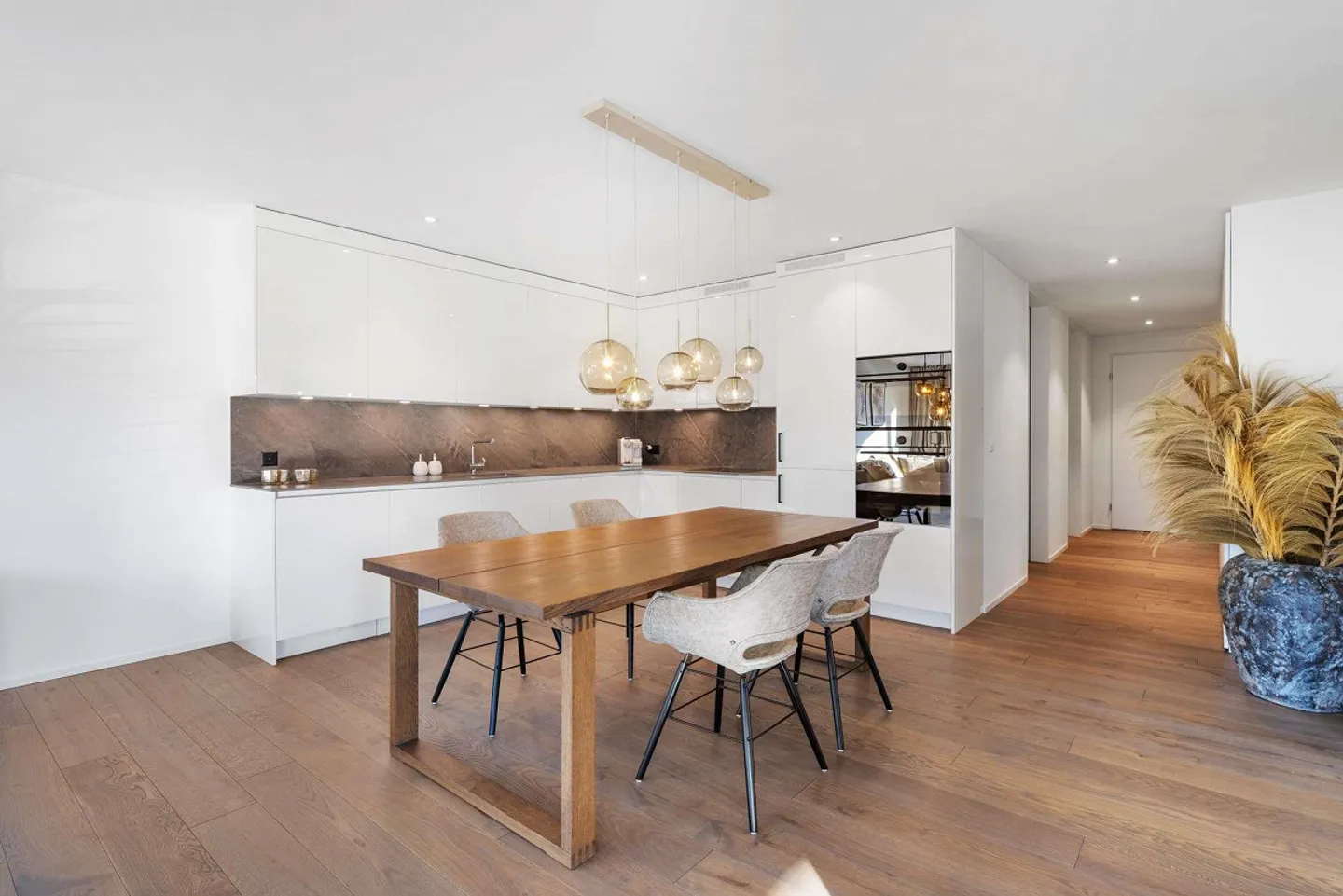 Là où le design rencontre la qualité de vie - Appartement moderne de 3,5 pièces dans le quartier prisé de Zurich-Witikon - Photo 5 sur 13