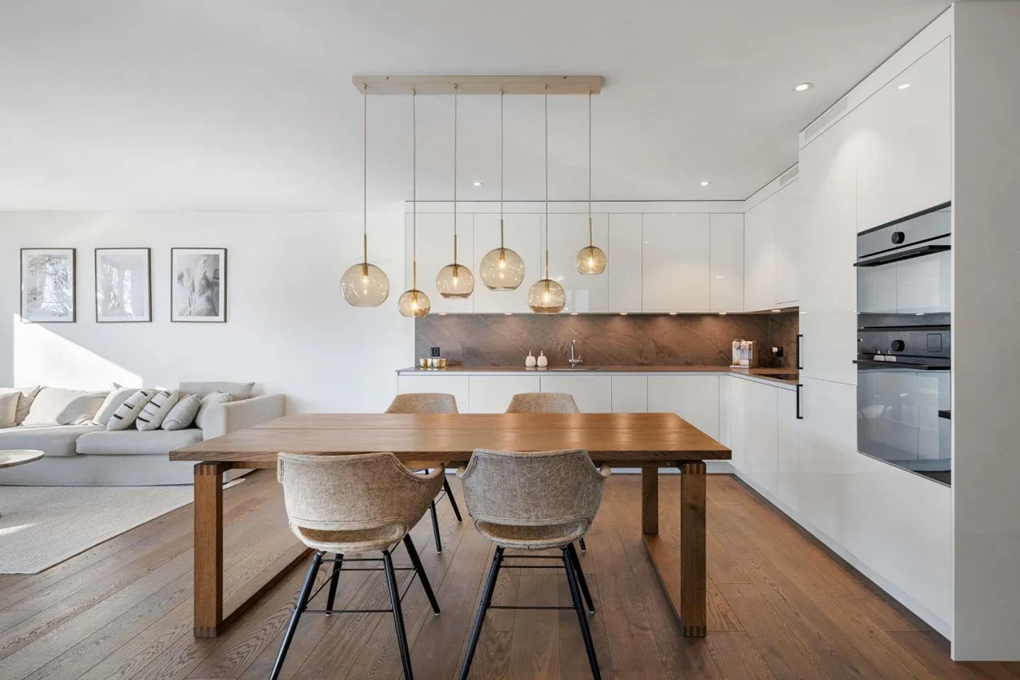 Là où le design rencontre la qualité de vie - Appartement moderne de 3,5 pièces dans le quartier prisé de Zurich-Witikon - Photo 6 sur 13