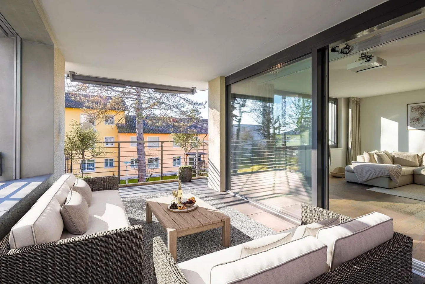 Là où le design rencontre la qualité de vie - Appartement moderne de 3,5 pièces dans le quartier prisé de Zurich-Witikon - Photo 7 sur 13