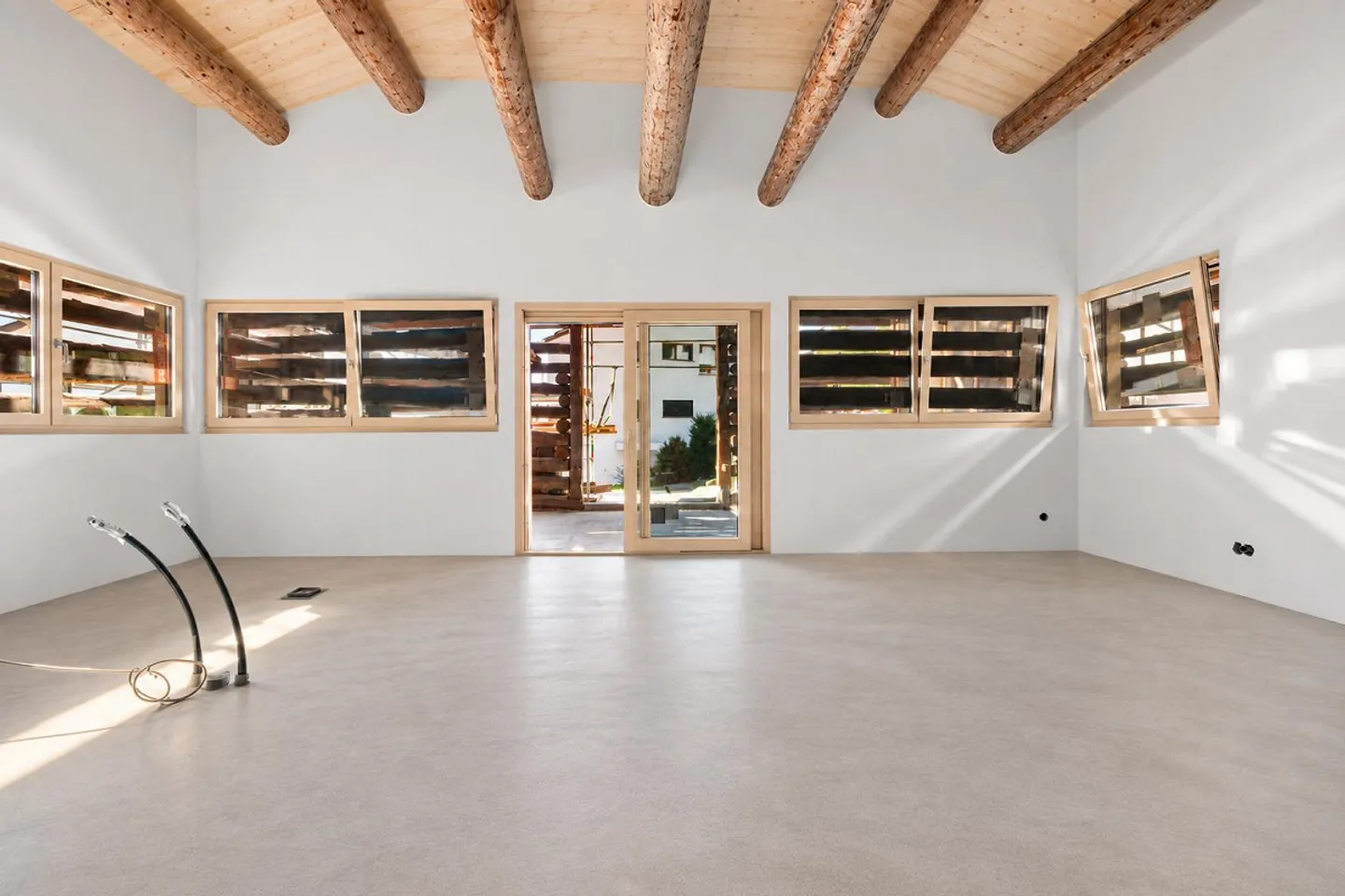 Escape the Heat – Second Home - 5.5 Room Detached House in Graubünden - Photo 2 of 14