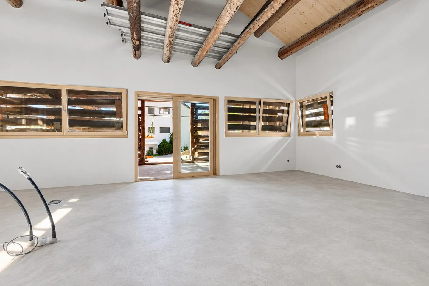 Escape the Heat – Second Home - 5.5 Room Detached House in Graubünden - Photo 5 of 14