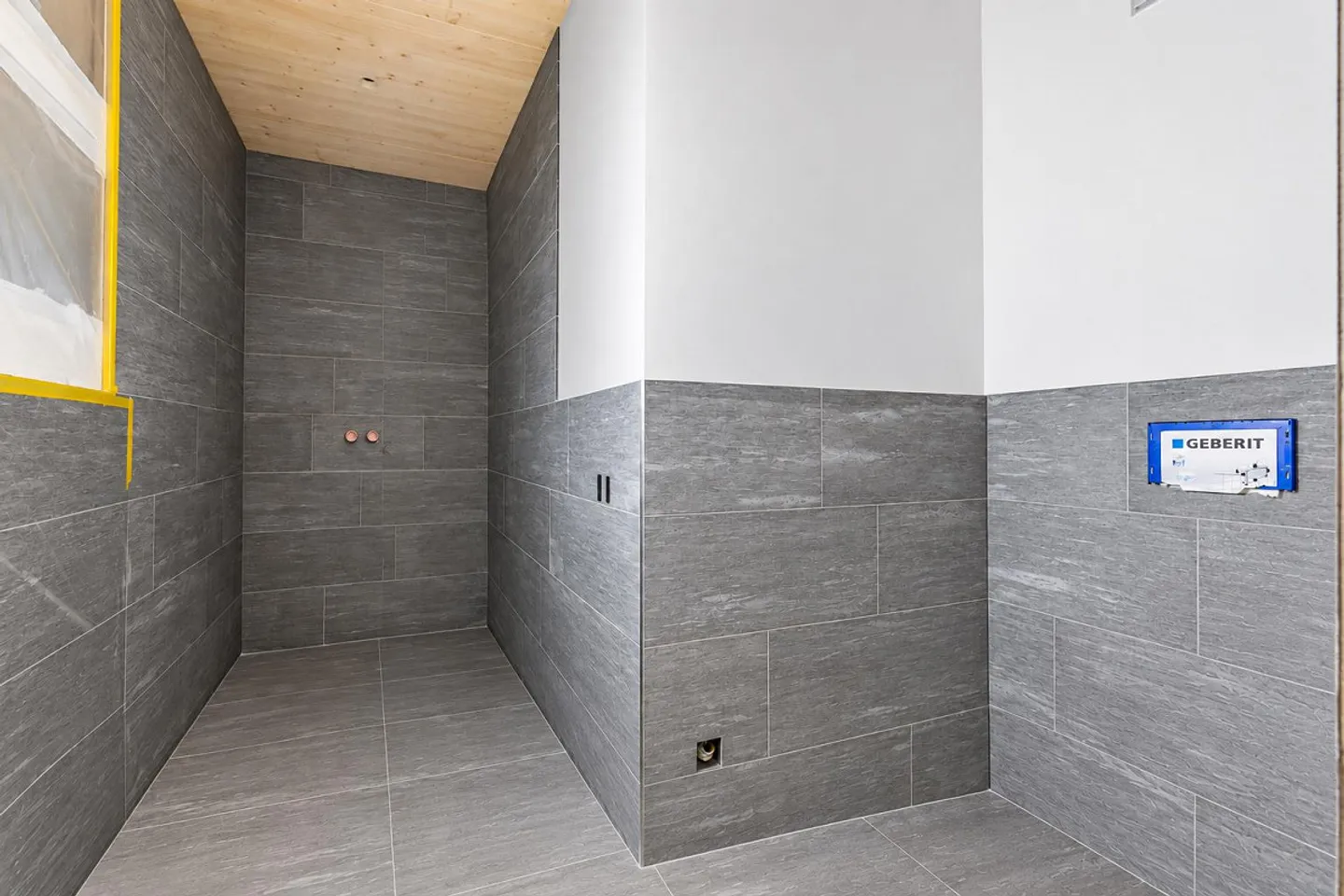 Escape the Heat – Second Home - 5.5 Room Detached House in Graubünden - Photo 9 of 14