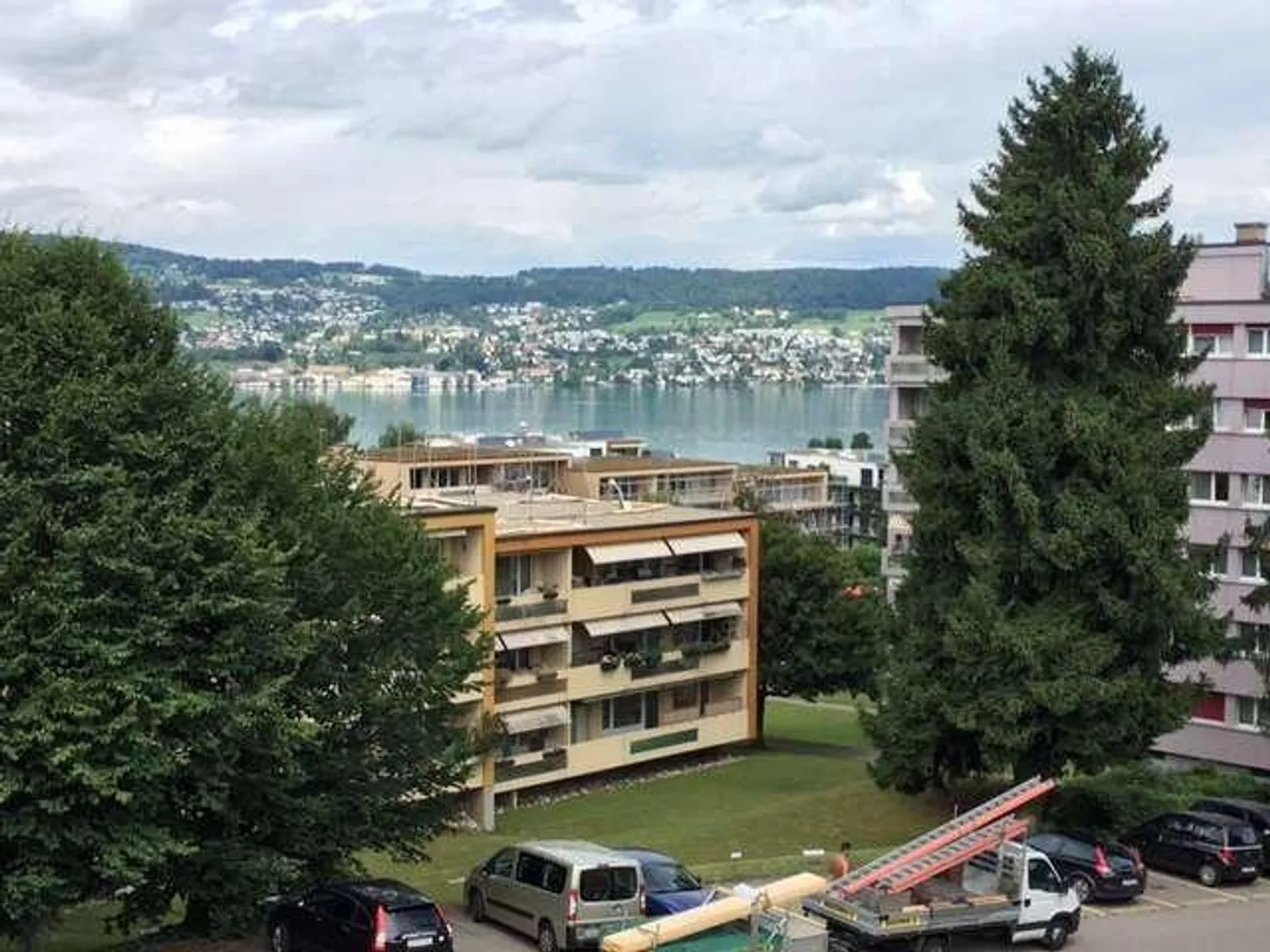 Posto auto ad Au - disponibile immediatamente - Foto 1 di 1