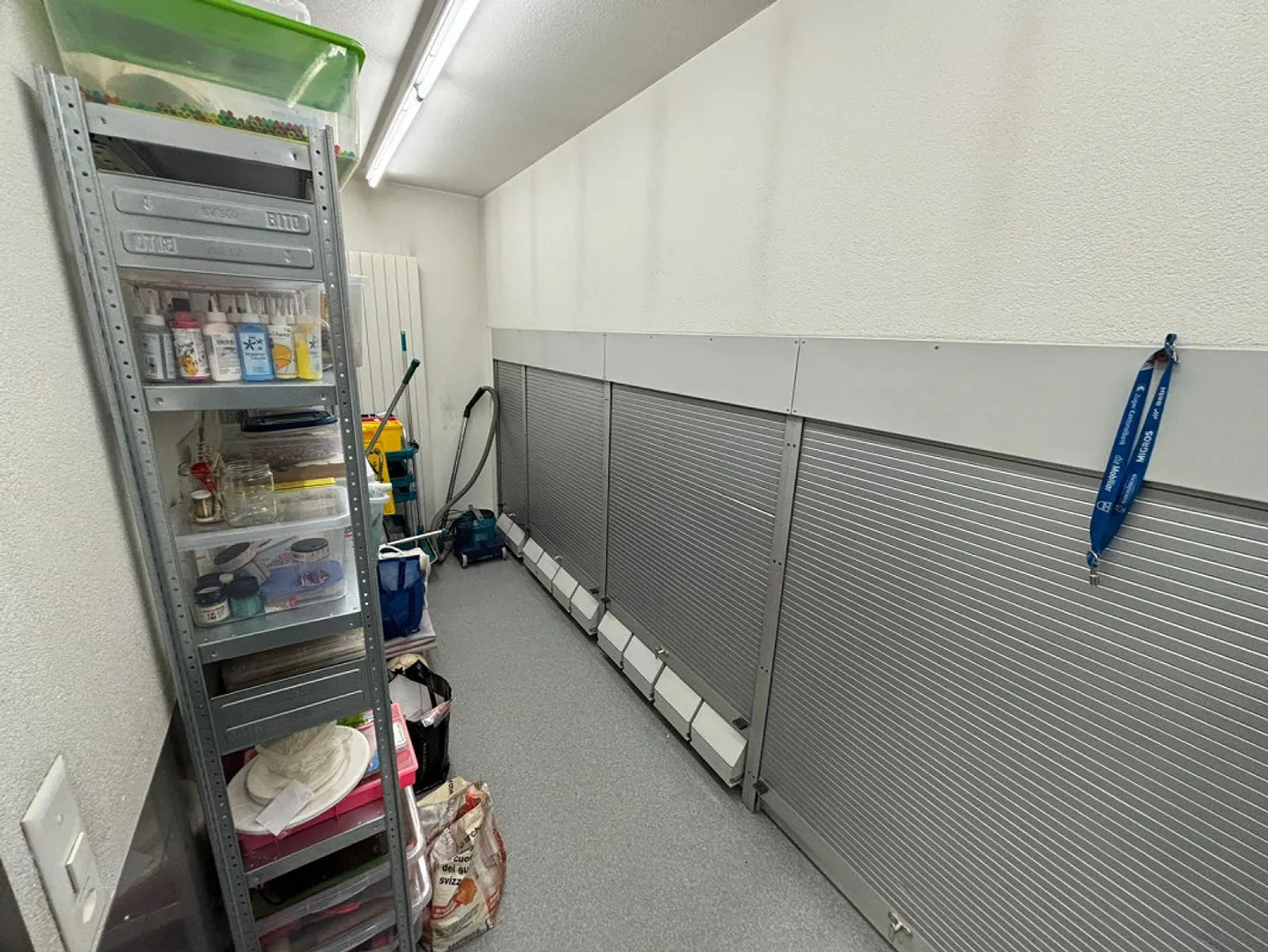 Espace commercial/bureau à louer dans un emplacement central à Kerns - Photo 9 sur 10