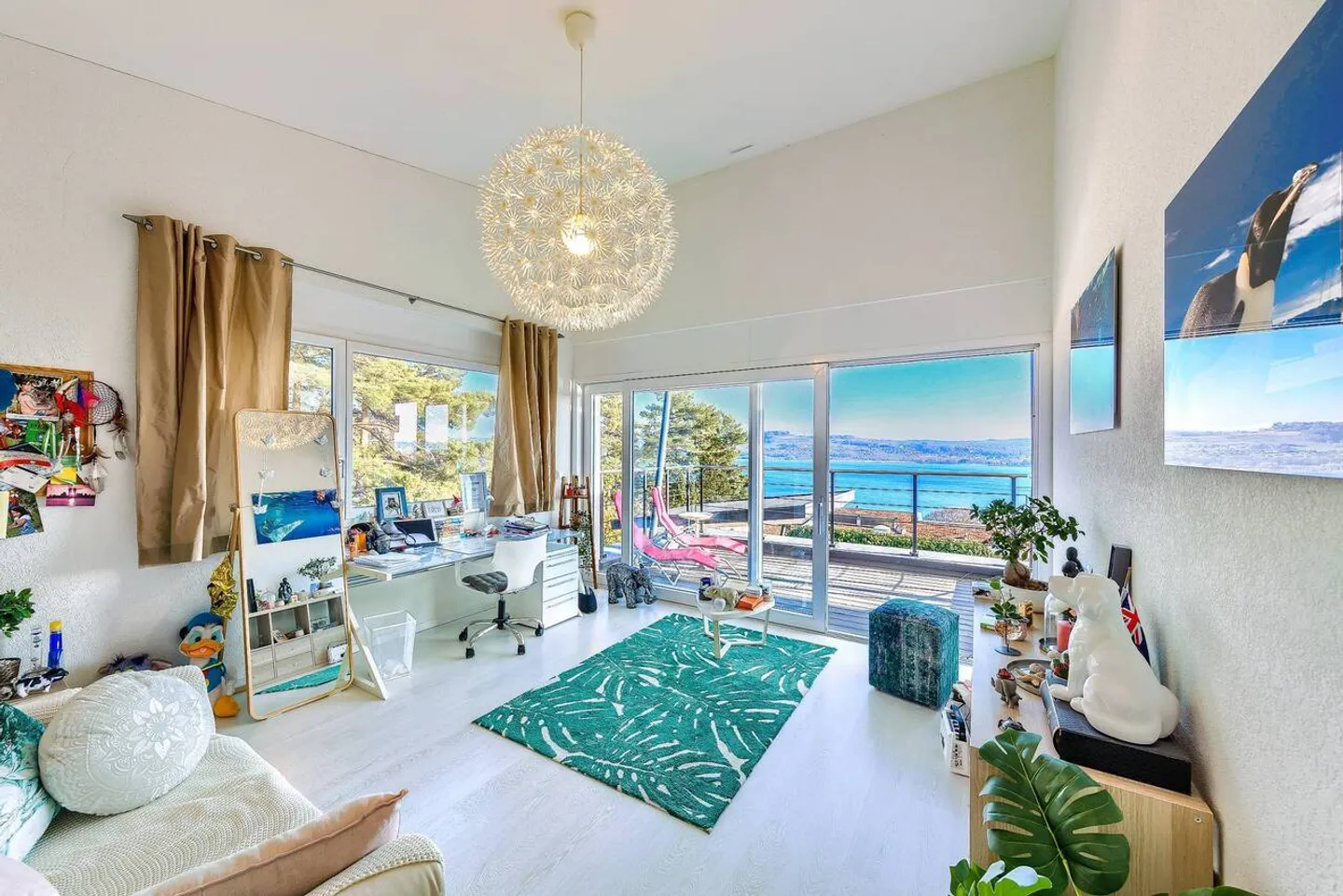Casa contemporanea con piscina e vista panoramica sulle Alpi e sul lago - Foto 8 di 13