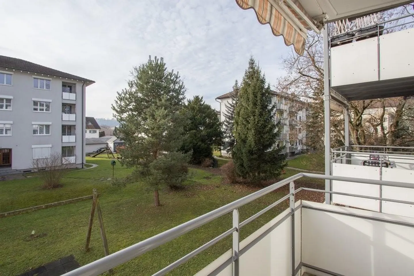 Helle Wohnung mit sonnigem Balkon - Foto 3 von 7