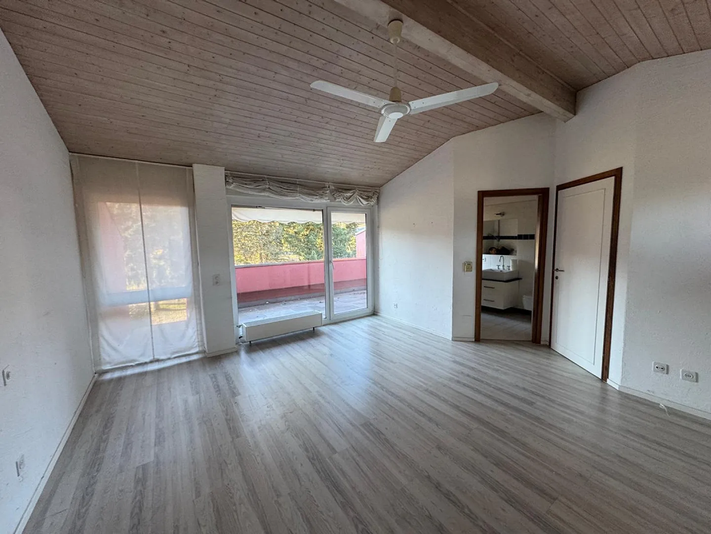 Maisonette di 3,5 stanze con giardino – Magliaso, direttamente al campo da golf - Foto 15 di 23