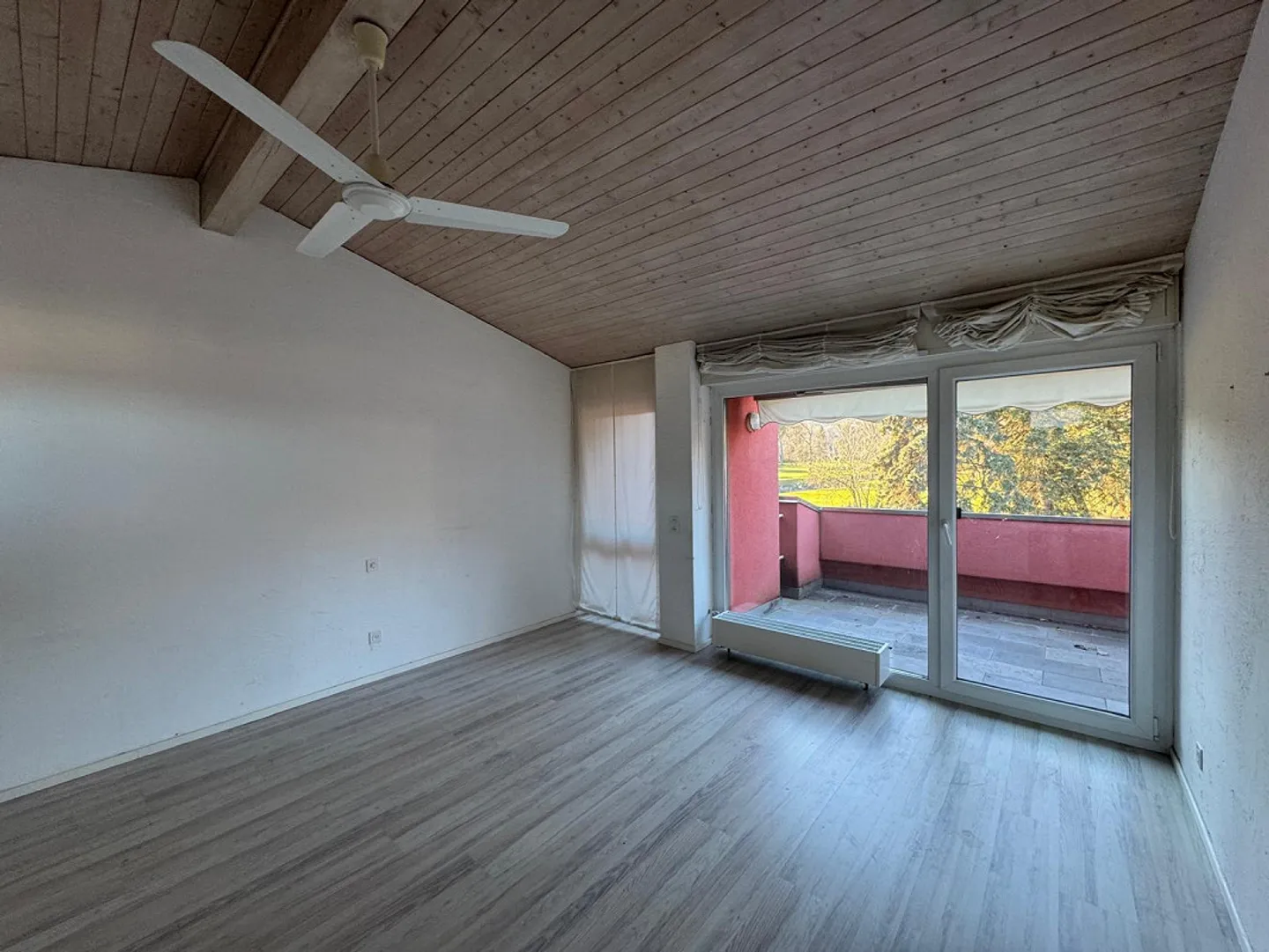 Maisonette di 3,5 stanze con giardino – Magliaso, direttamente al campo da golf - Foto 17 di 23