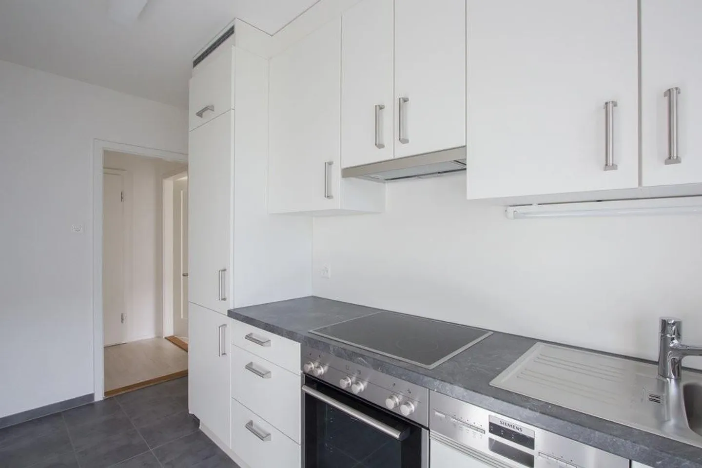 Helle Wohnung mit sonnigem Balkon - Foto 5 von 7