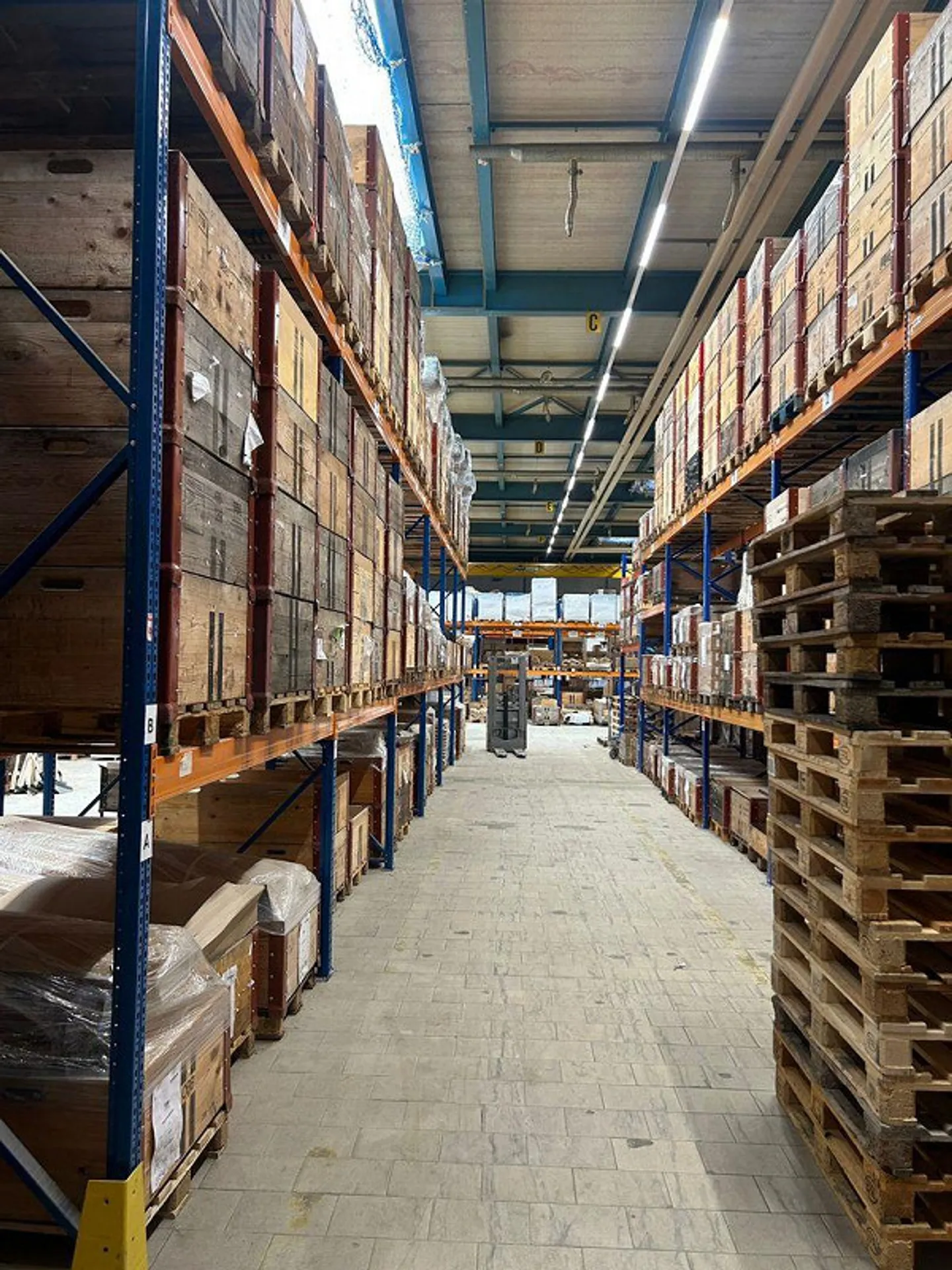 Area di produzione recentemente ristrutturata e luminosa al piano terra! - Foto 6 di 21