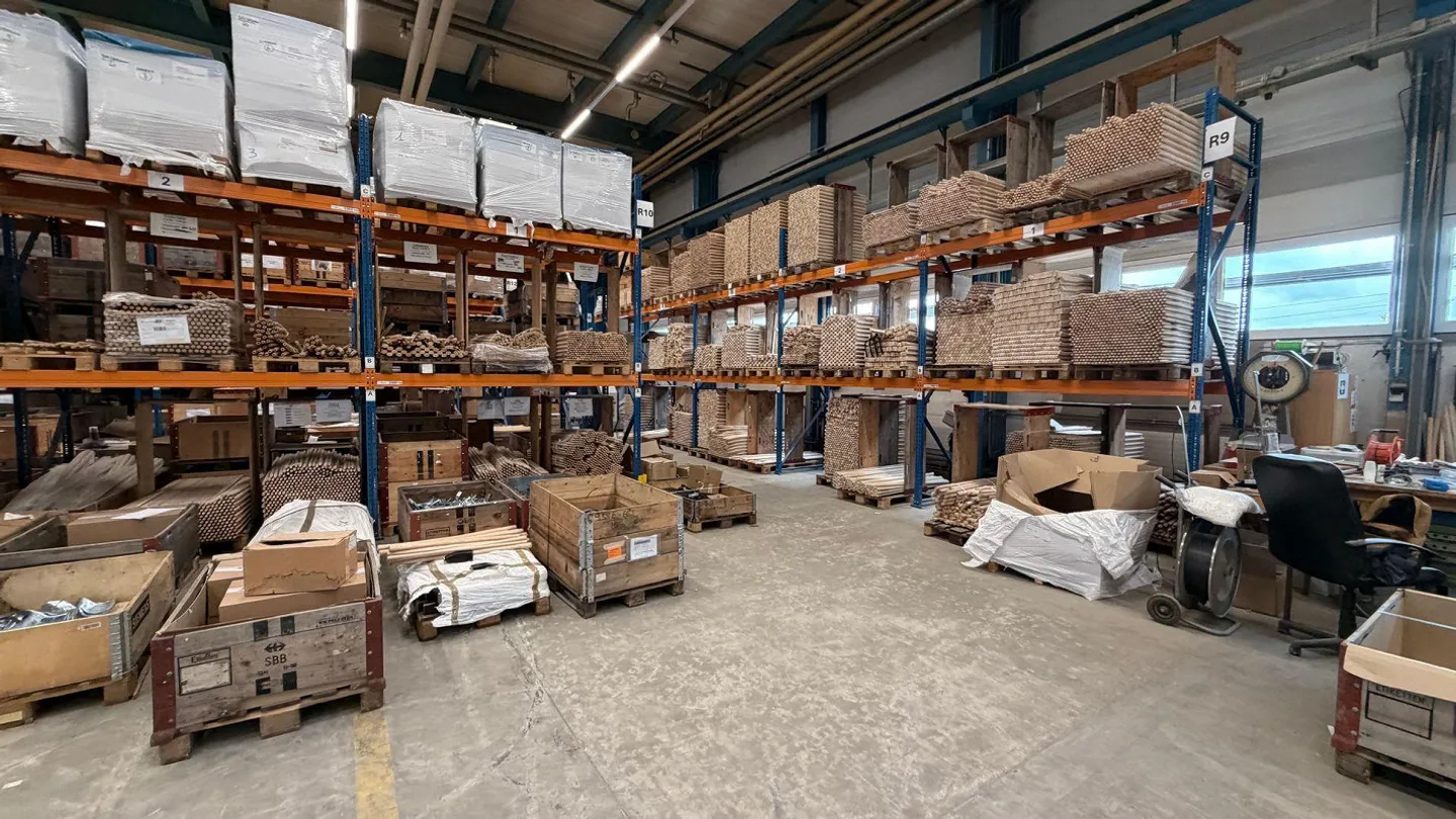 Area di produzione recentemente ristrutturata e luminosa al piano terra! - Foto 7 di 21