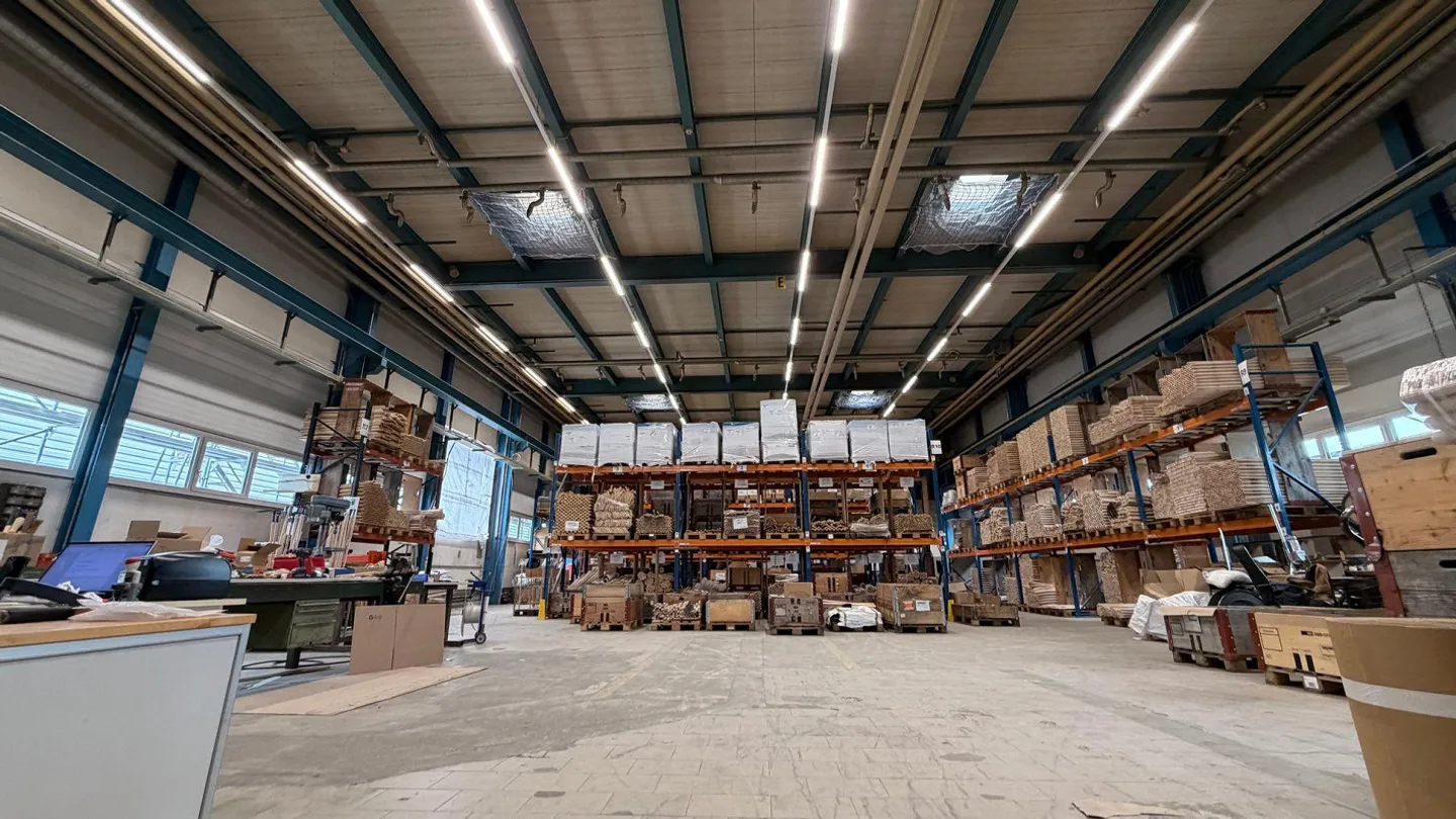 Area di produzione recentemente ristrutturata e luminosa al piano terra! - Foto 12 di 21