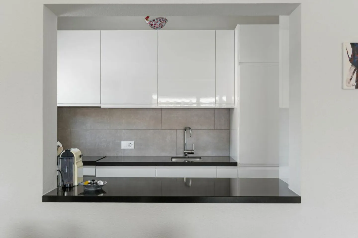 Nel cuore di Ascona, elegante appartamento arredato di 3,5 stanze con piscina - Foto 5 di 10