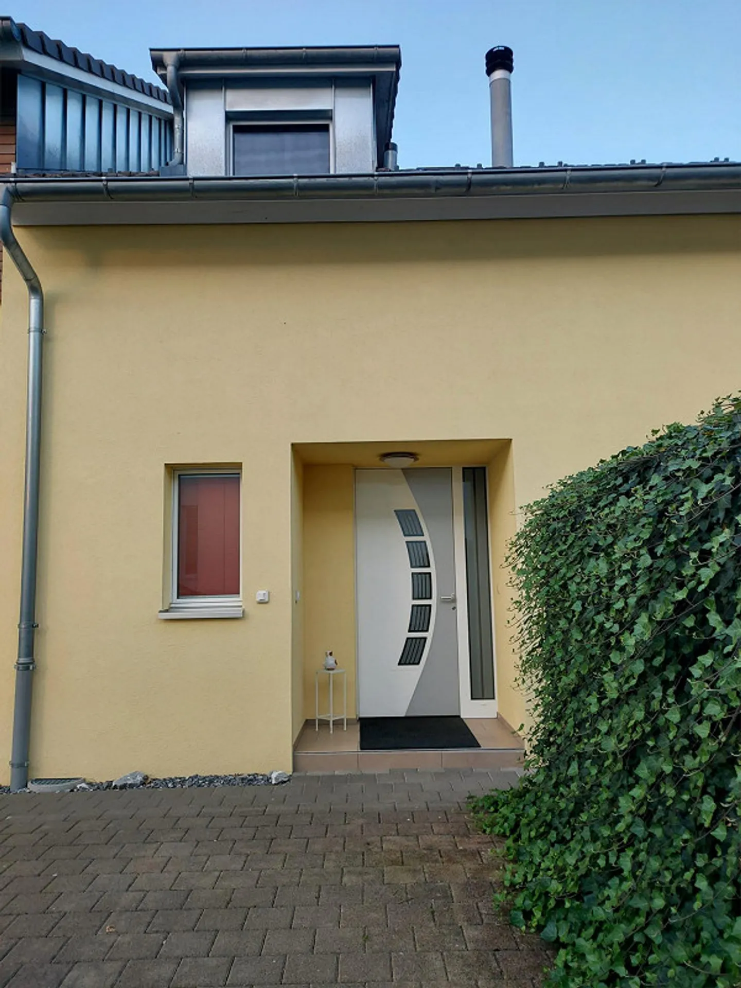 A Home for Today and Tomorrow with Workshop - Photo 4 of 11