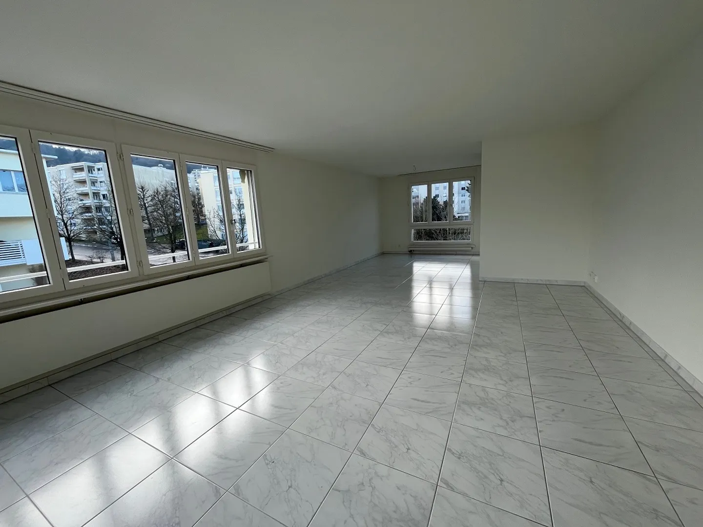 Appartamento attico di 4,5 stanze nel quartiere Schönbühl (Hirtenhof) - Foto 4 di 9