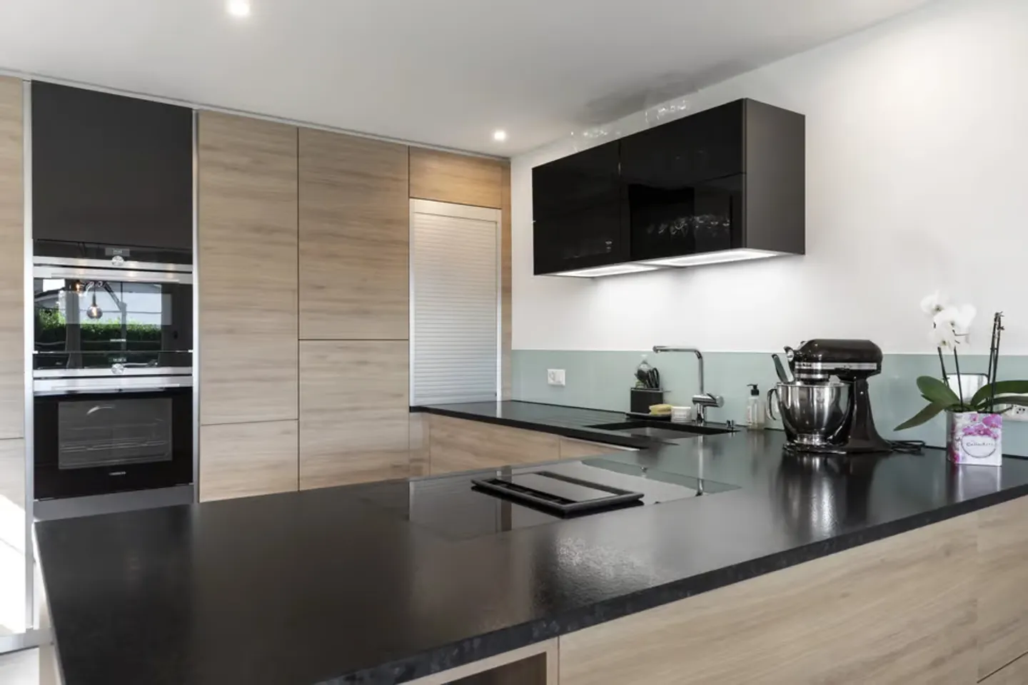 Charming Detached Villa in Lonay - Photo 5 of 13