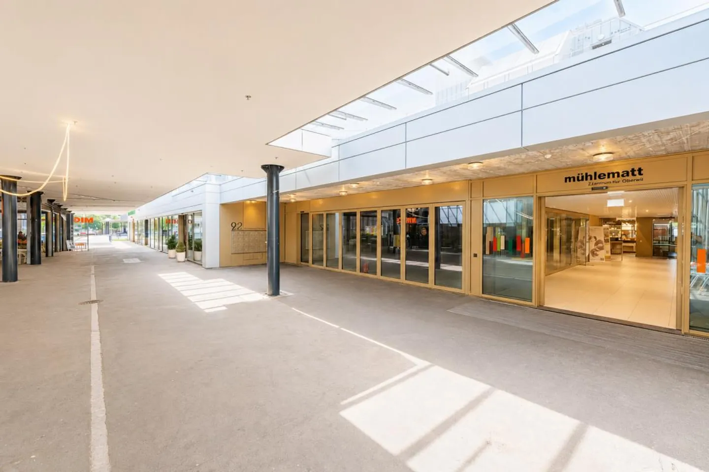 Gastro area in Mühlematt Center Oberwil - Photo 2 of 9